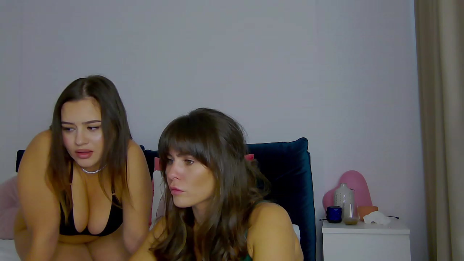 Gallery image thumbnail from NaiaSummer's myfreecams stream on, 10/06/2023, 14:43 image 1 of 20