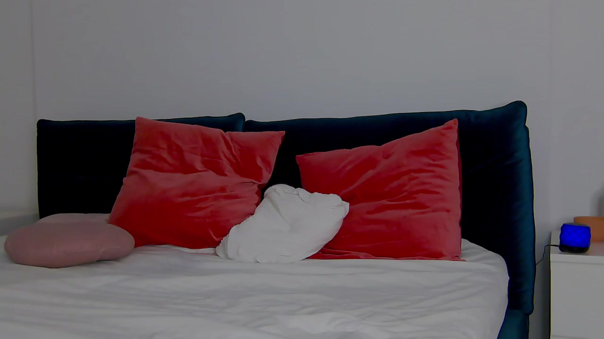 Gallery image thumbnail from NaiaSummer's myfreecams stream on, 10/17/2023, 17:01 image 10 of 20