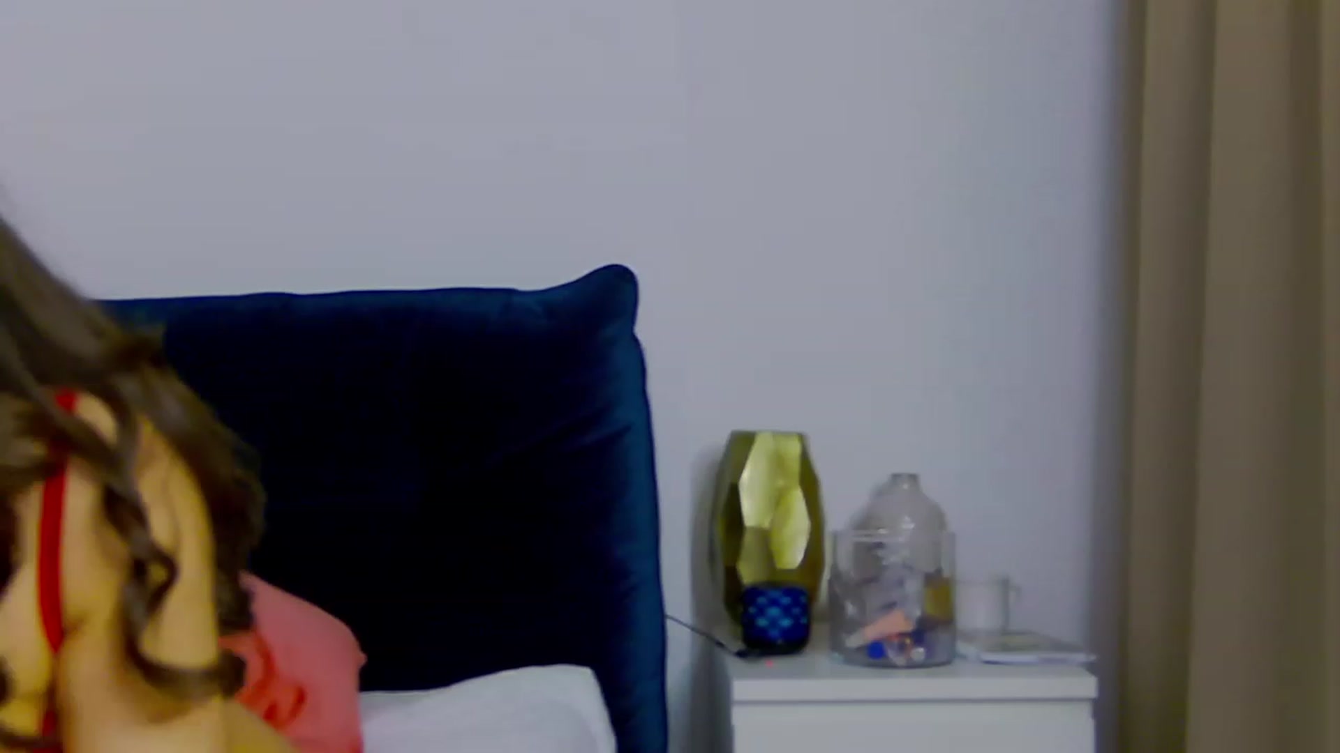Gallery image thumbnail from NaiaSummer's myfreecams stream on, 03/08/2024, 16:17 image 16 of 20