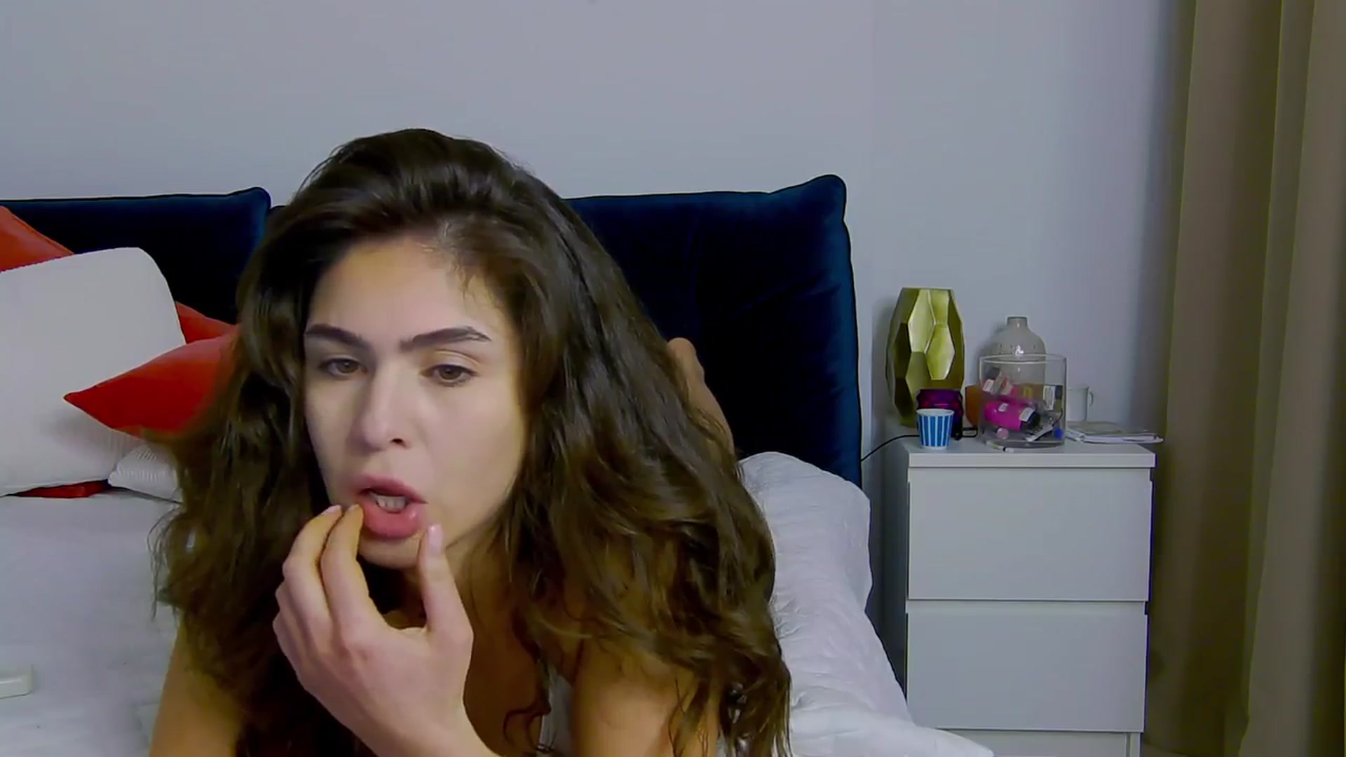 Gallery image thumbnail from NaiaSummer's myfreecams stream on, 03/12/2024, 18:00 image 17 of 20