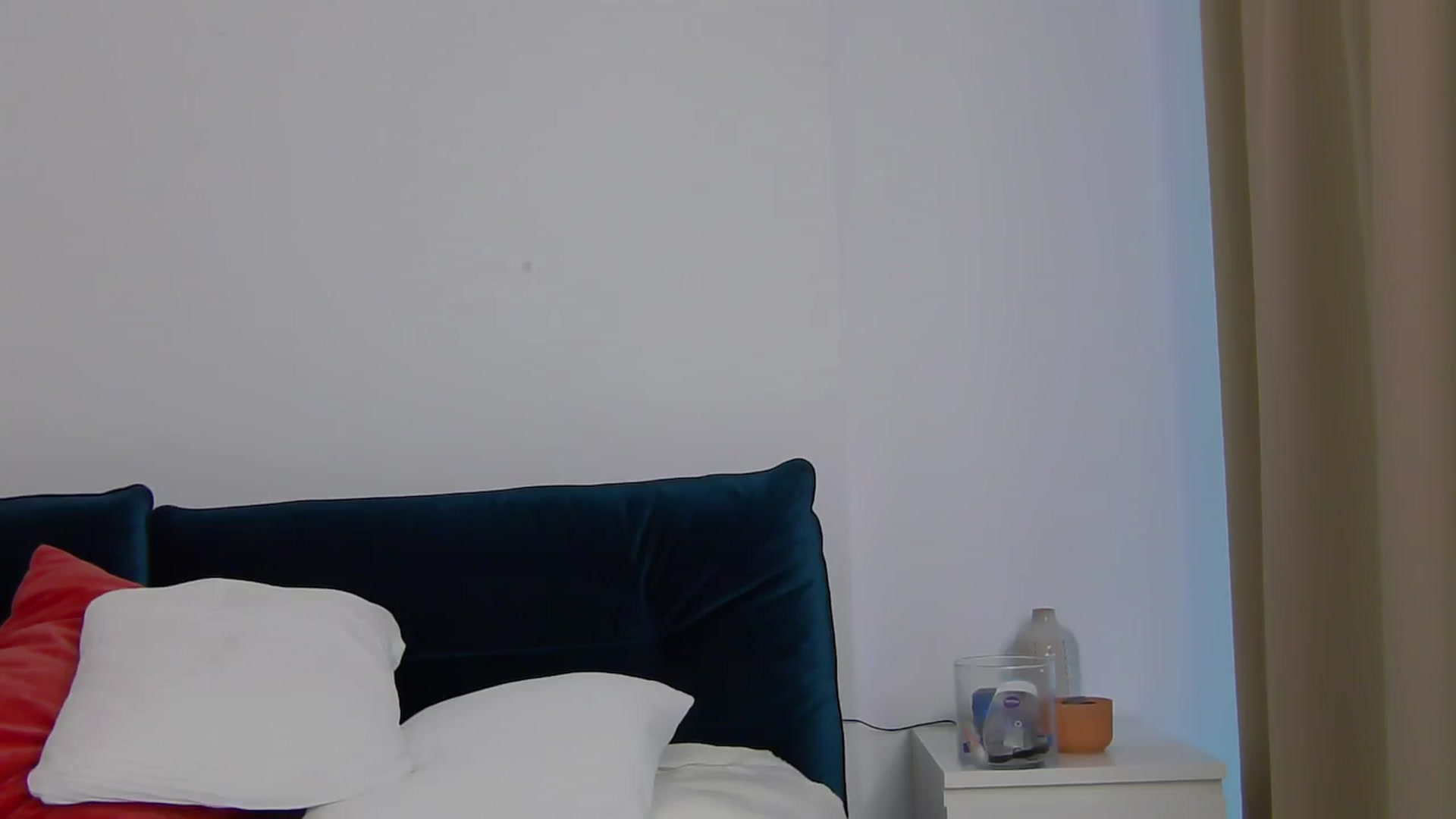 Gallery image thumbnail from NaiaSummer's myfreecams stream on, 04/18/2024, 17:25 image 12 of 20