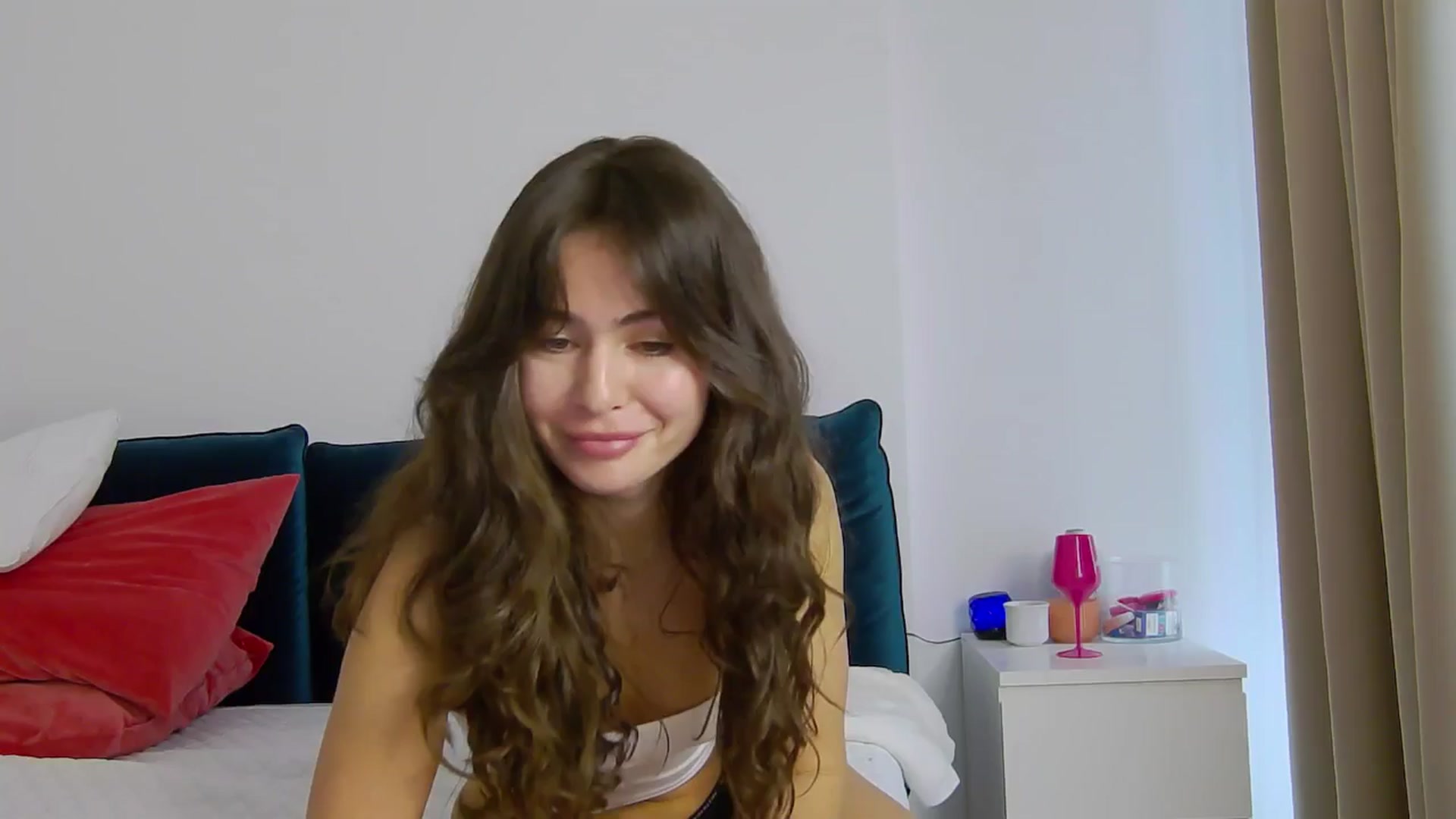 Gallery image thumbnail from NaiaSummer's myfreecams stream on, 05/03/2024, 06:58 image 18 of 20