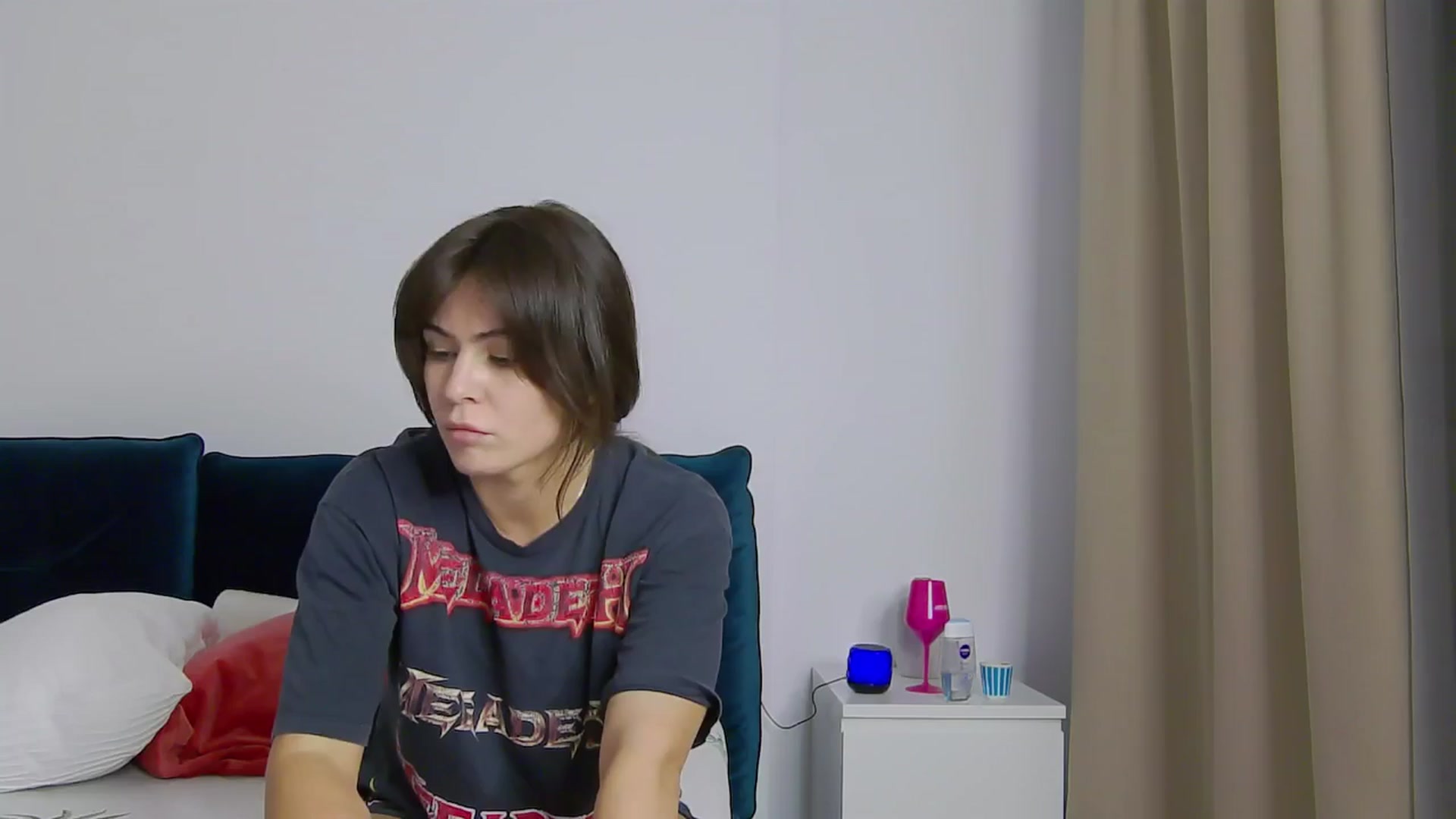 Gallery image thumbnail from NaiaSummer's myfreecams stream on, 05/19/2024, 20:05 image 16 of 20