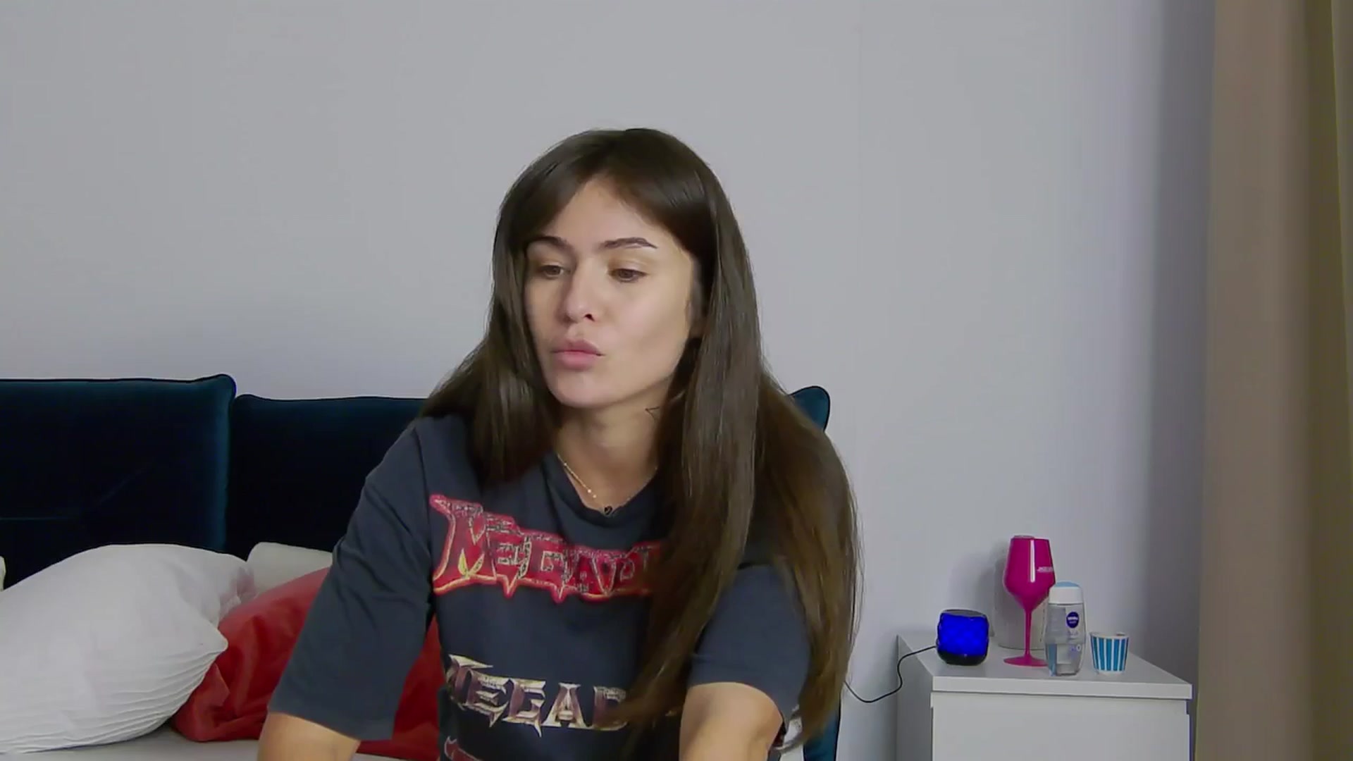 Gallery image thumbnail from NaiaSummer's myfreecams stream on, 05/19/2024, 20:05 image 17 of 20