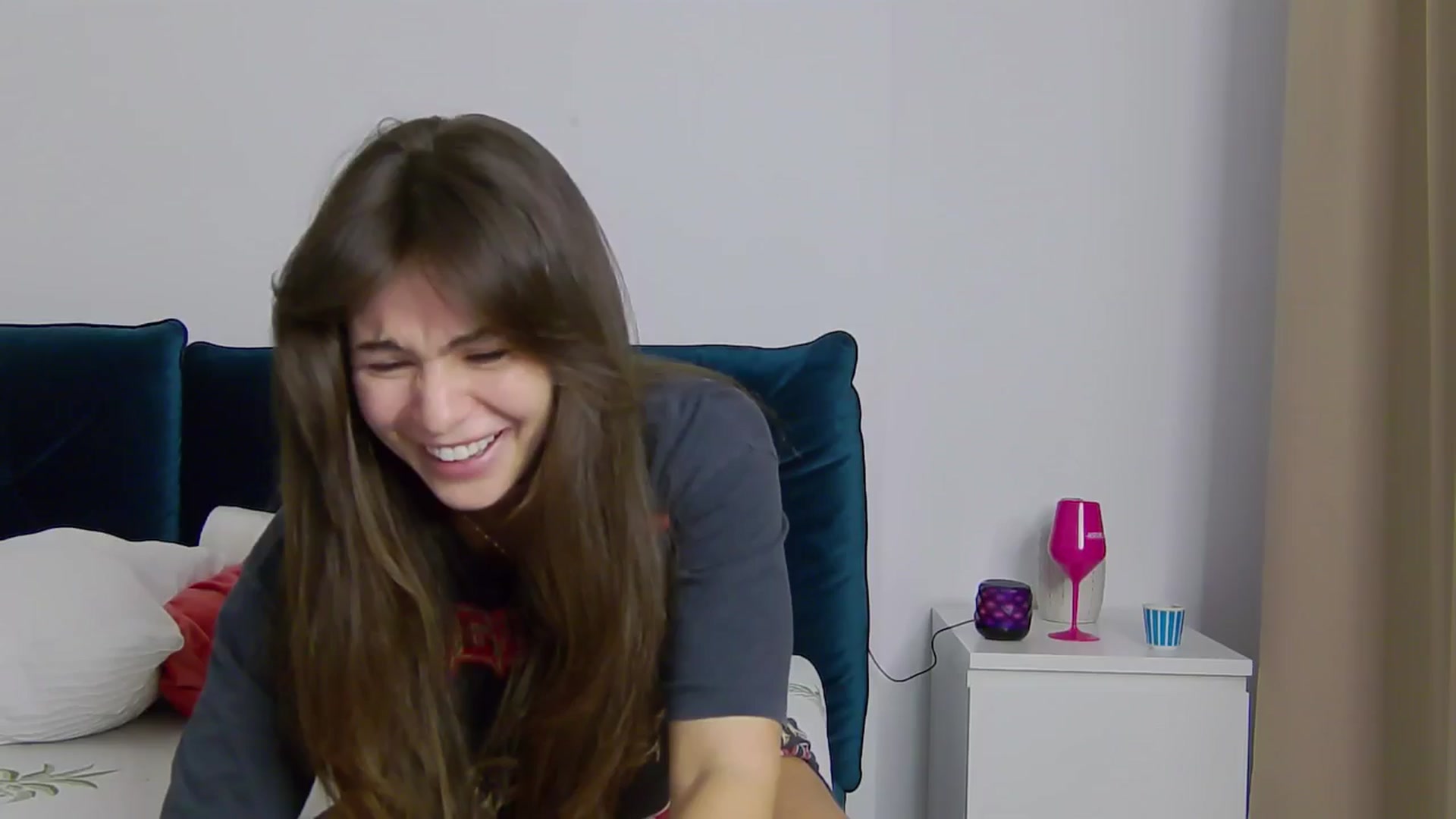 Gallery image thumbnail from NaiaSummer's myfreecams stream on, 05/19/2024, 21:00 image 20 of 20