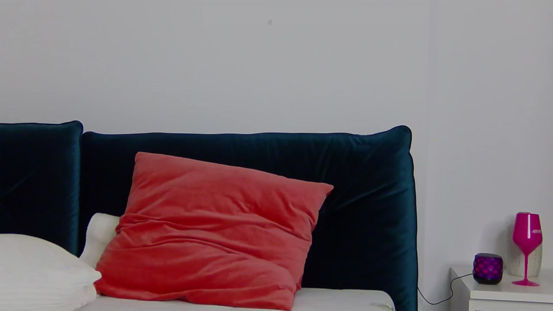 Gallery image thumbnail from NaiaSummer's myfreecams stream on, 05/19/2024, 21:51 image 14 of 20