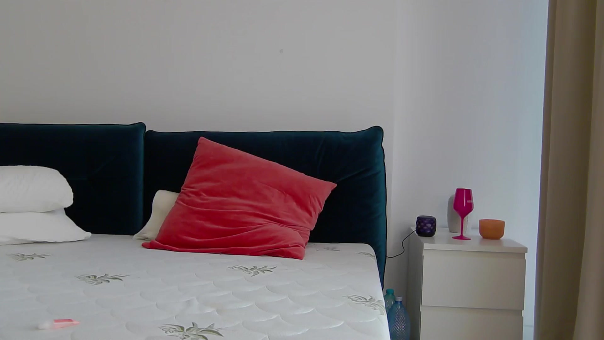 Gallery image thumbnail from NaiaSummer's myfreecams stream on, 05/21/2024, 17:30 image 4 of 20