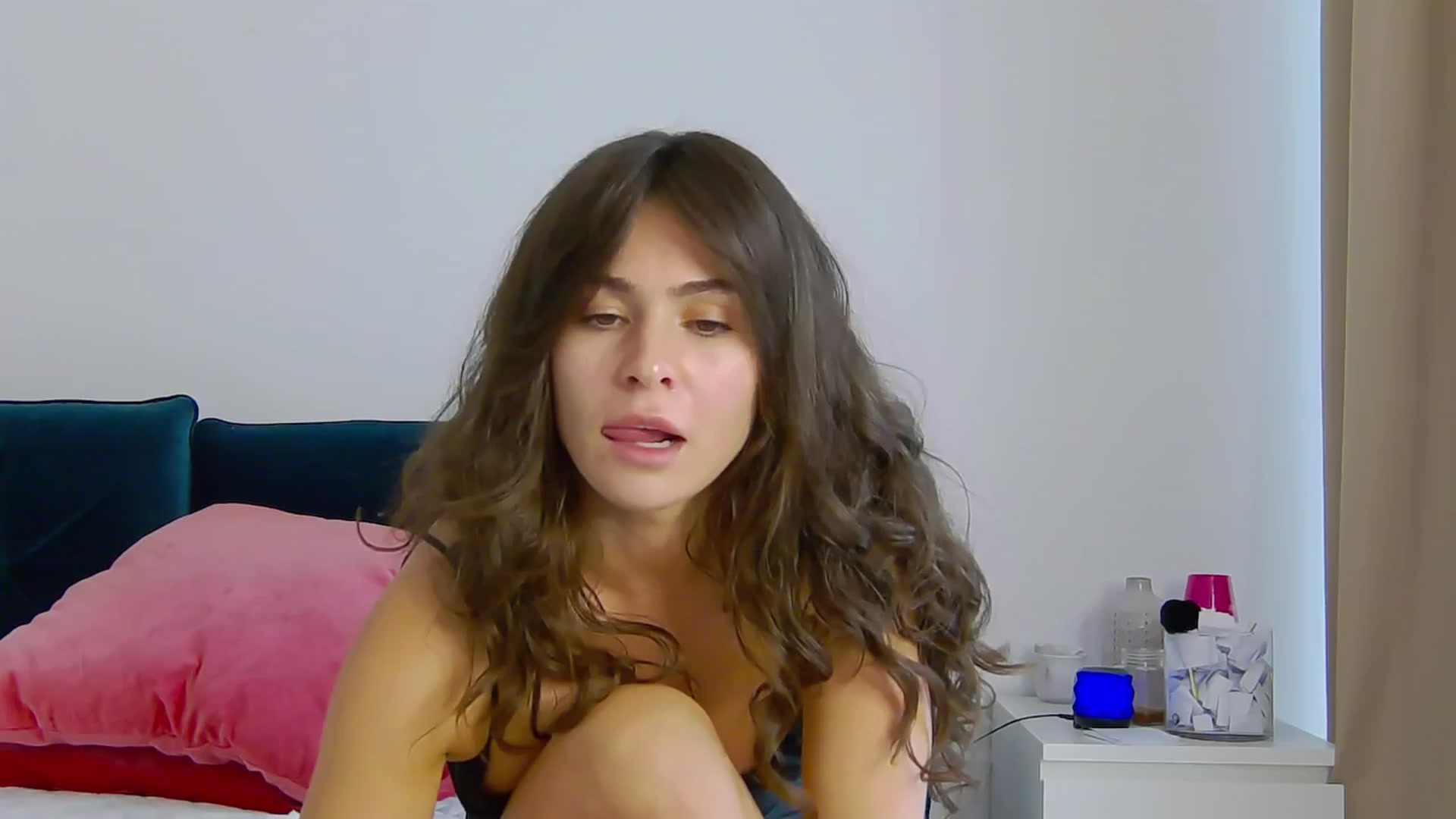 Gallery image thumbnail from NaiaSummer's myfreecams stream on, 06/18/2024, 17:18 image 12 of 20