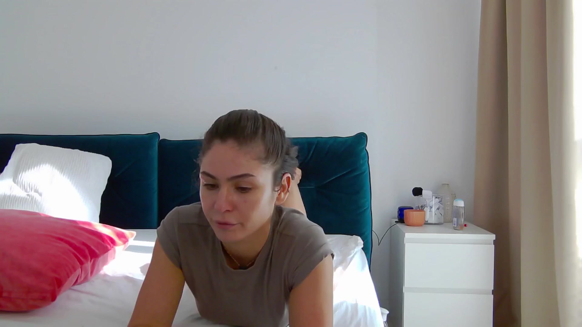 Gallery image thumbnail from NaiaSummer's myfreecams stream on, 06/20/2024, 15:34 image 15 of 20