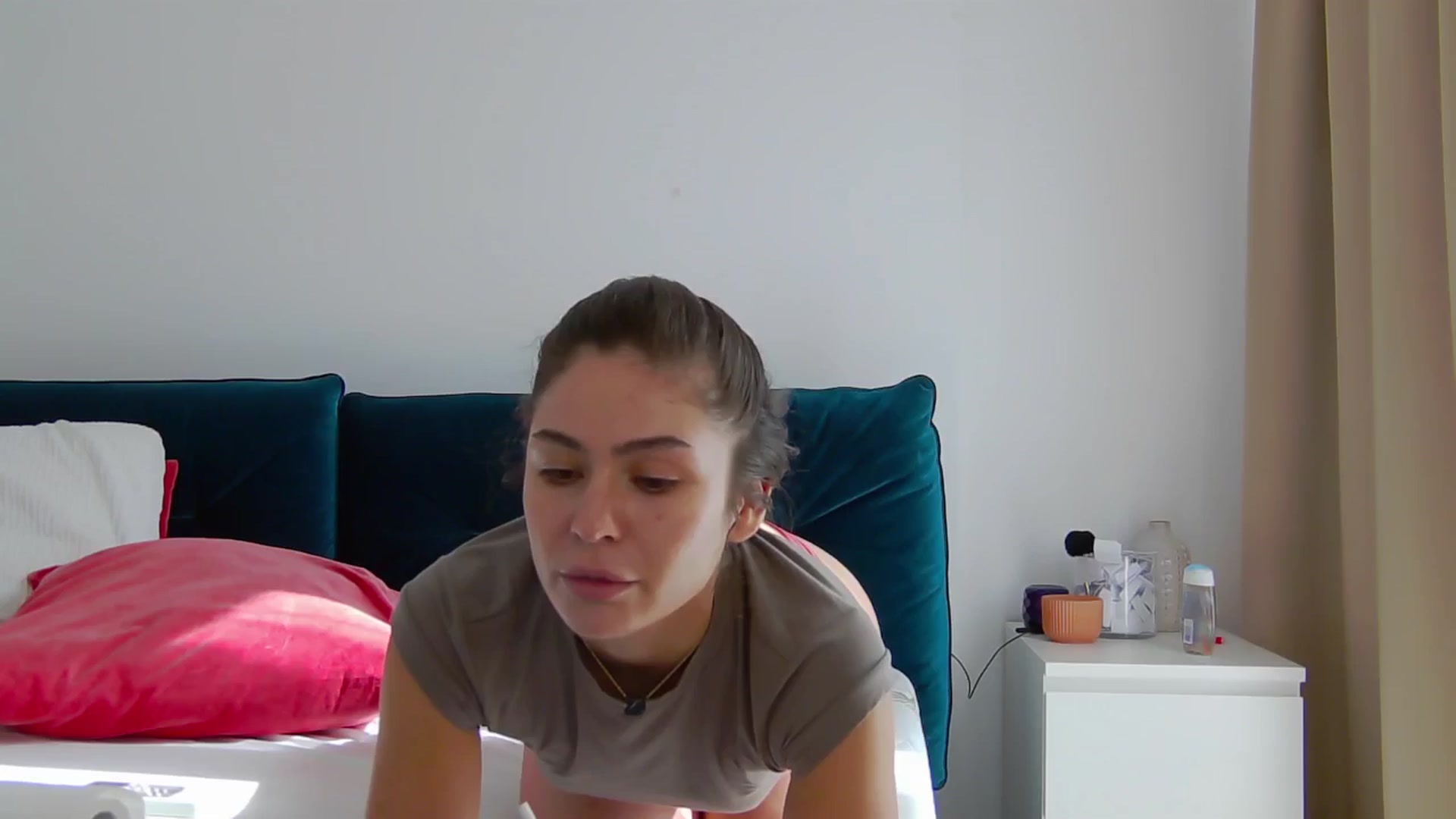 Gallery image thumbnail from NaiaSummer's myfreecams stream on, 06/20/2024, 15:34 image 2 of 20