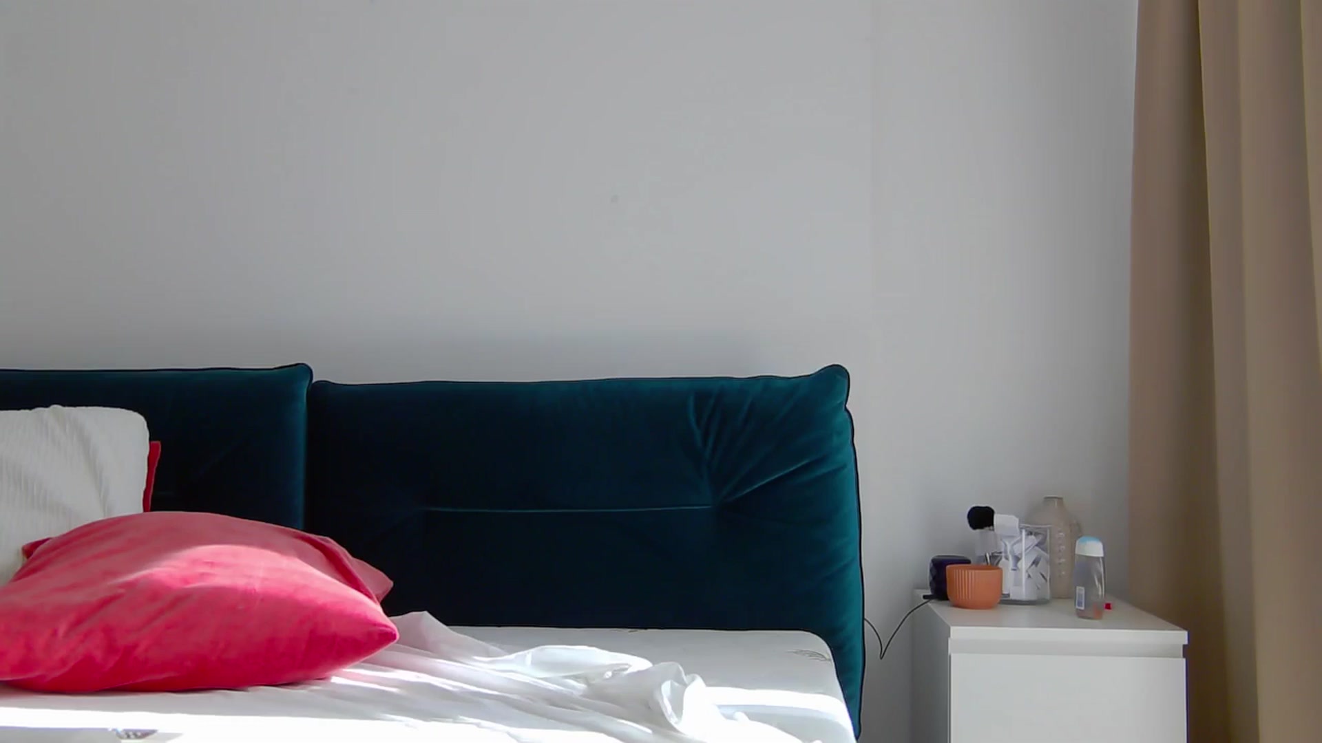 Gallery image thumbnail from NaiaSummer's myfreecams stream on, 06/20/2024, 15:34 image 4 of 20