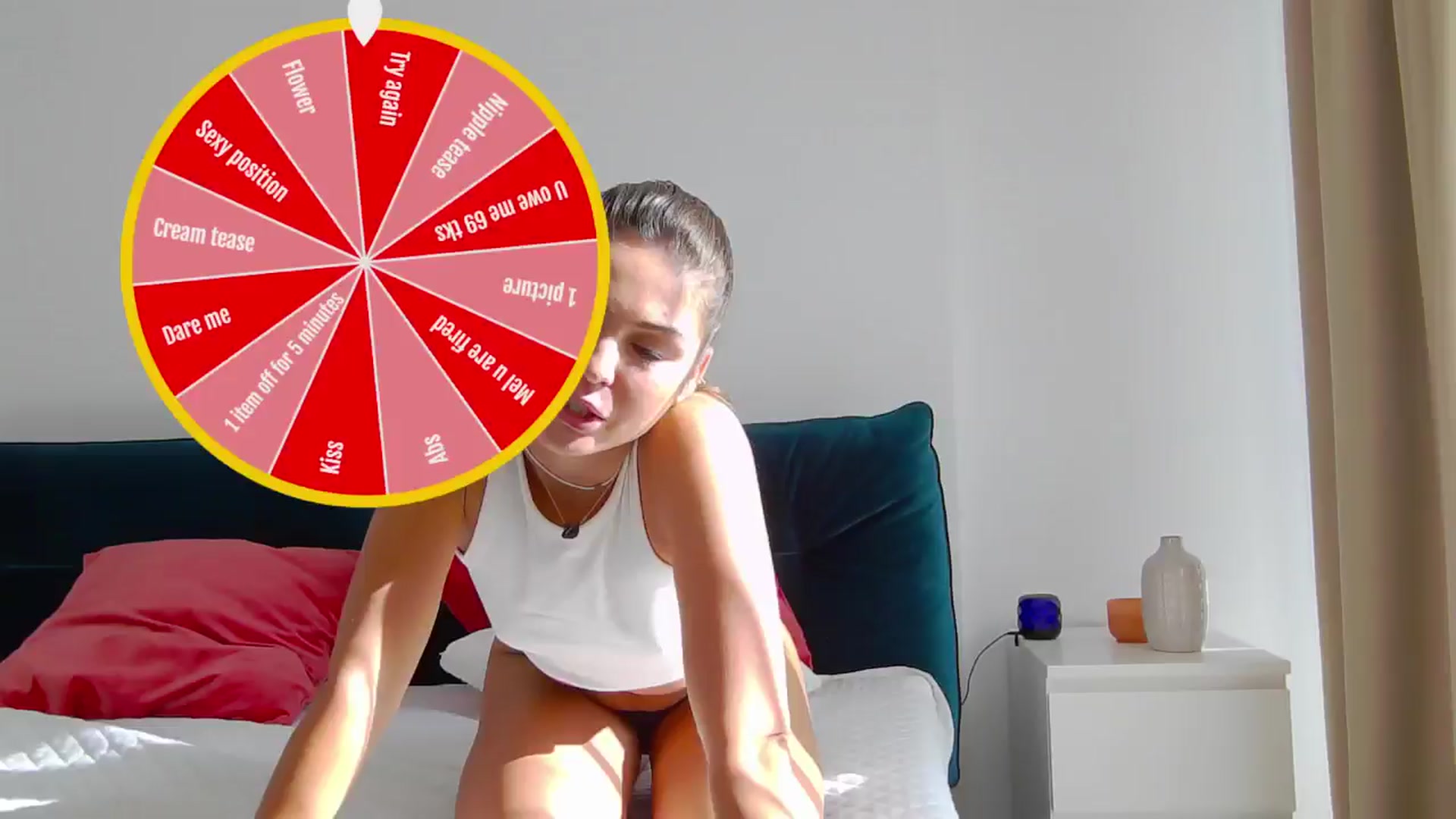 Gallery image thumbnail from NaiaaBee's myfreecams stream on, 07/30/2024, 15:40 image 12 of 20