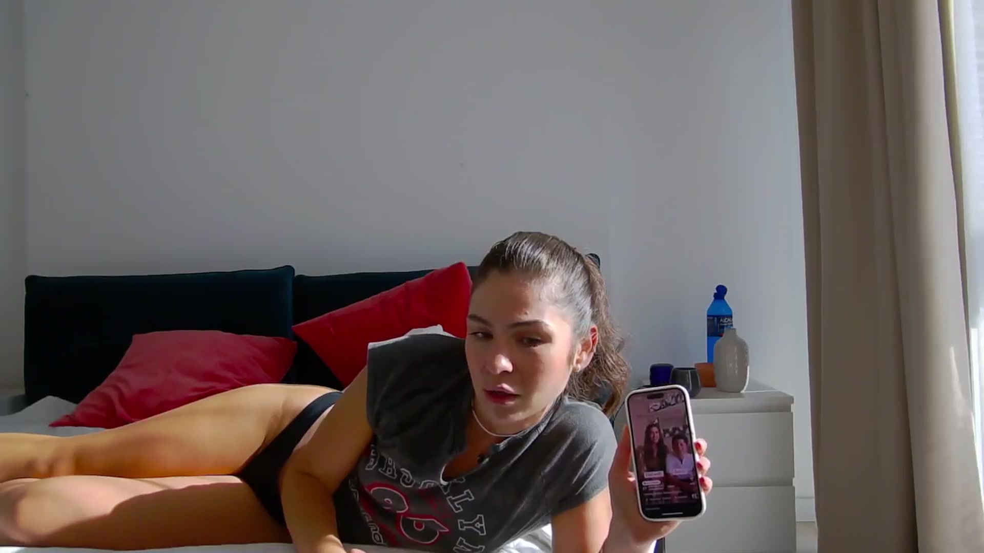 Gallery image thumbnail from NaiaaBee's myfreecams stream on, 07/31/2024, 15:31 image 8 of 20
