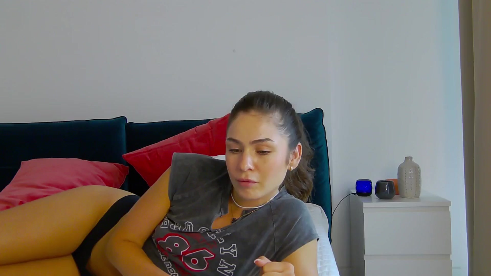 Gallery image thumbnail from NaiaaBee's myfreecams stream on, 07/31/2024, 16:12 image 6 of 20