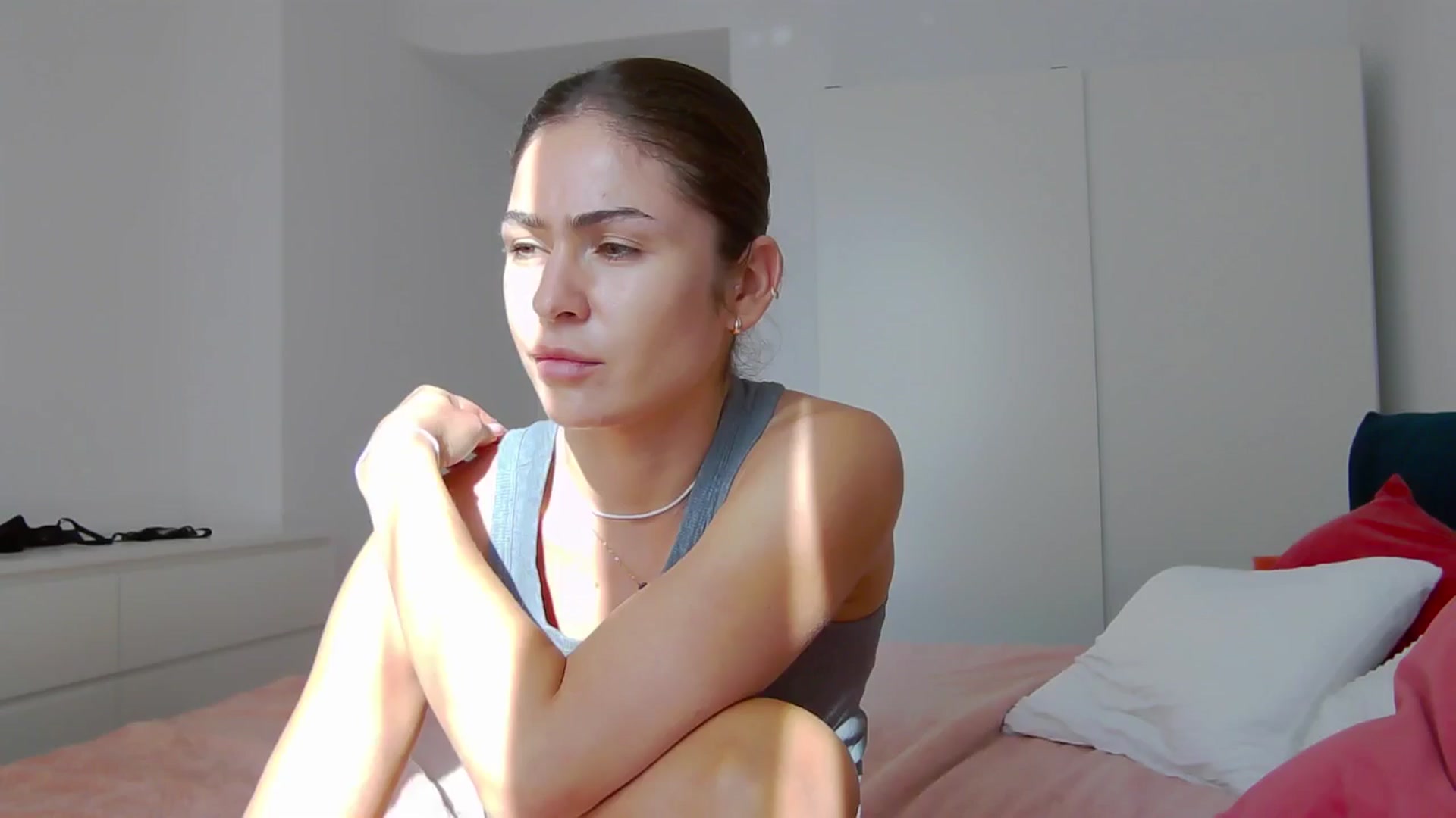 Gallery image thumbnail from NaiaaBee's myfreecams stream on, 08/08/2024, 16:20 image 9 of 20