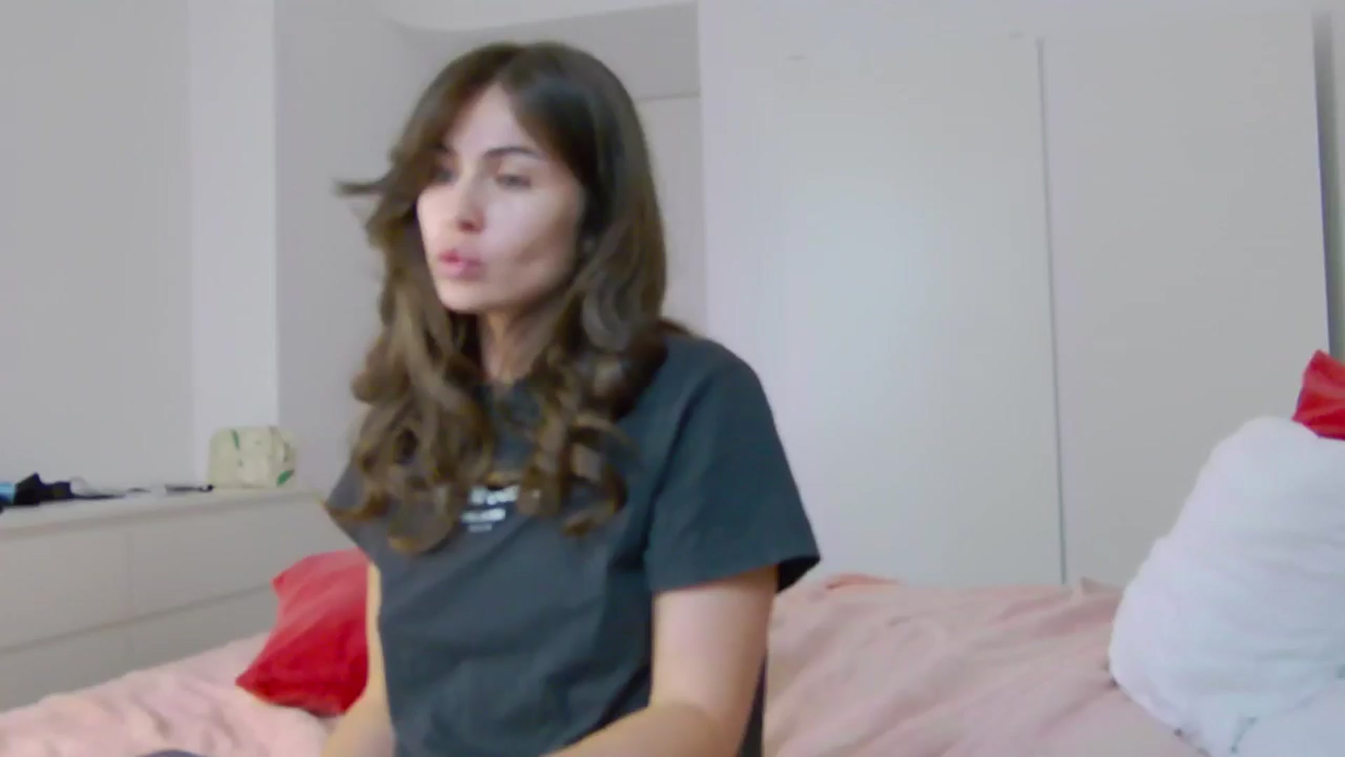 Gallery image thumbnail from NaiaaBee's myfreecams stream on, 08/09/2024, 17:11 image 9 of 20