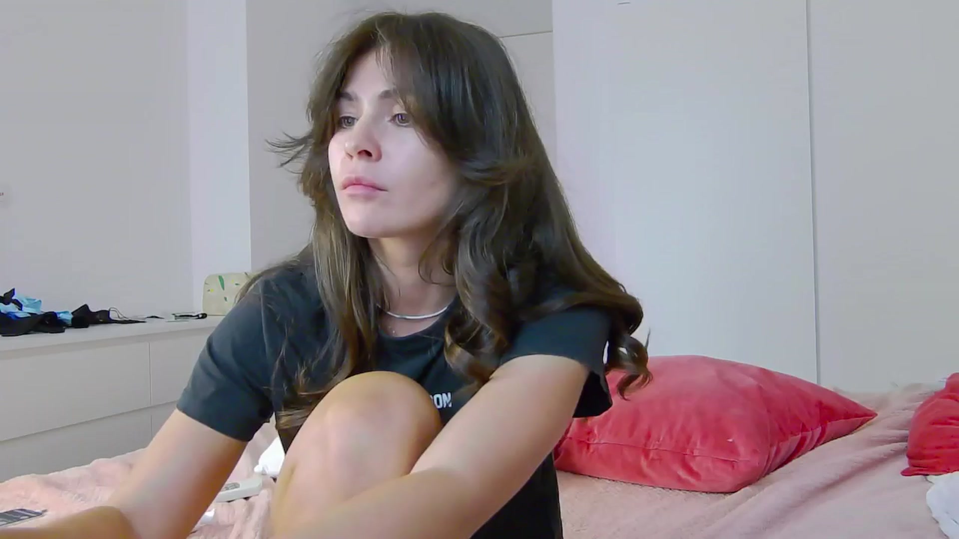 Gallery image thumbnail from NaiaaBee's myfreecams stream on, 08/09/2024, 17:11 image 14 of 20