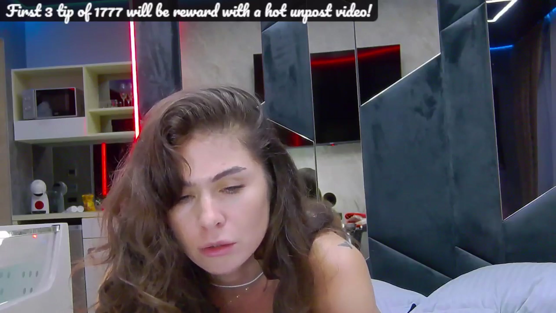 Gallery image thumbnail from NaiaaBee's myfreecams stream on, 08/10/2024, 17:36 image 17 of 20