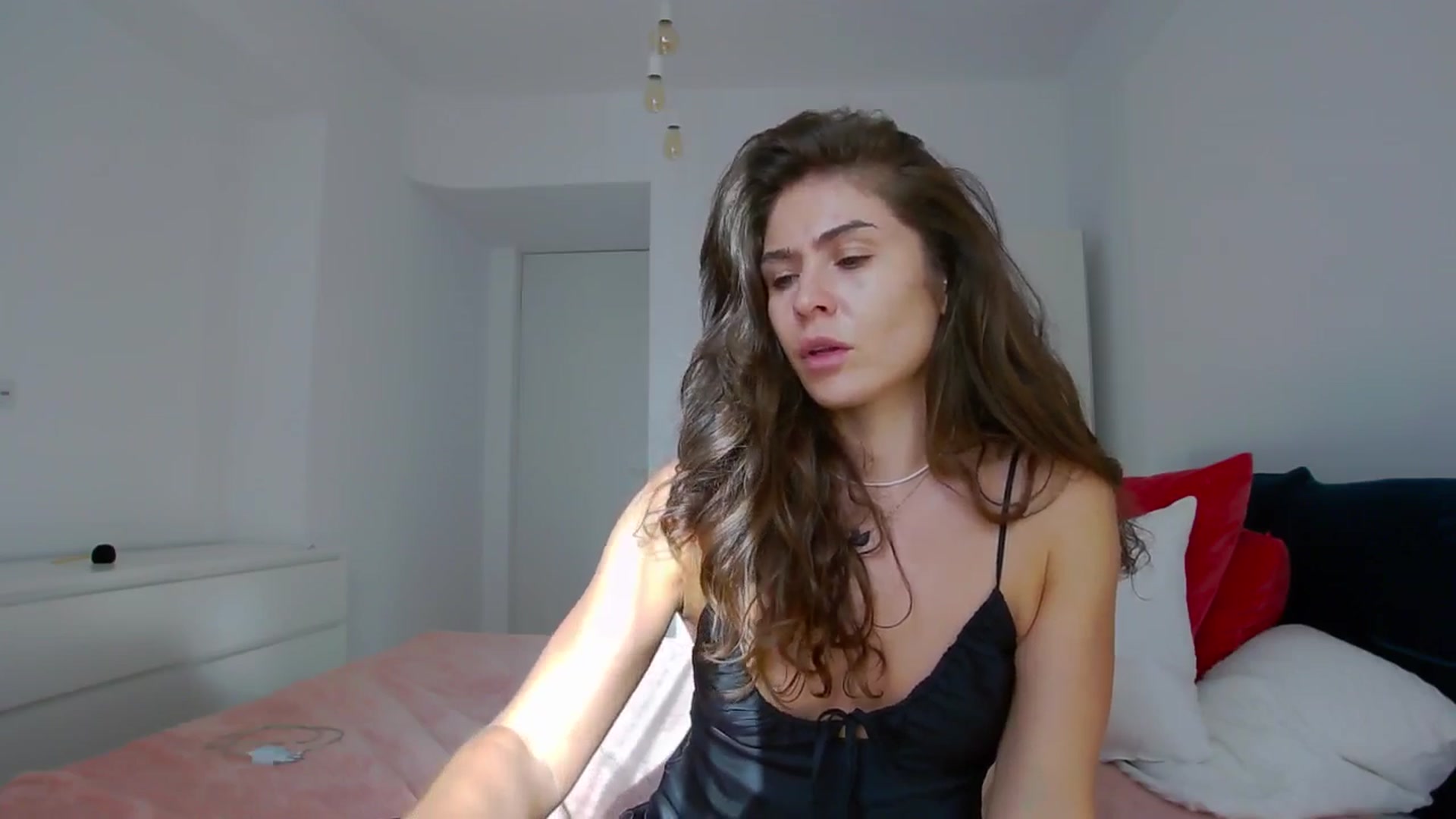 Gallery image thumbnail from NaiaaBee's myfreecams stream on, 08/14/2024, 17:07 image 4 of 20