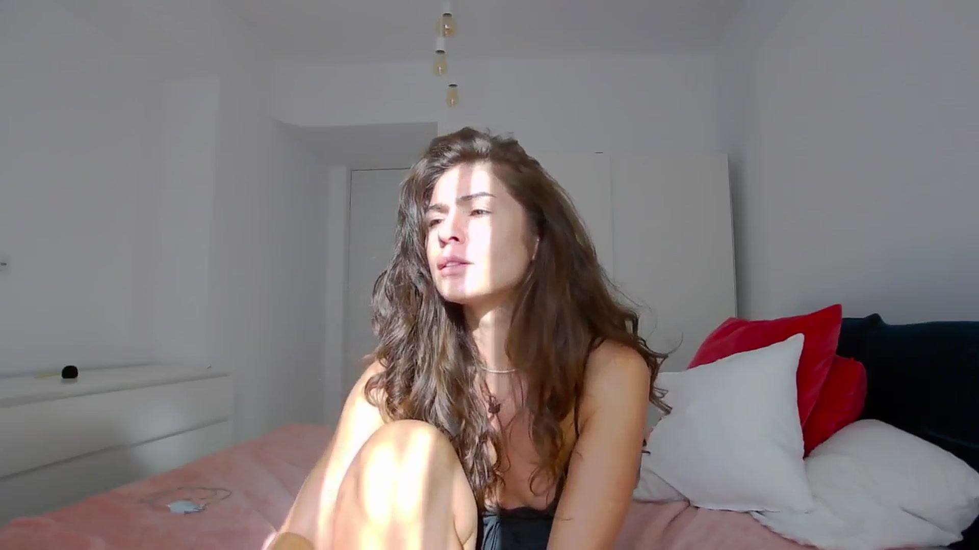 Gallery image thumbnail from NaiaaBee's myfreecams stream on, 08/14/2024, 17:07 image 3 of 20