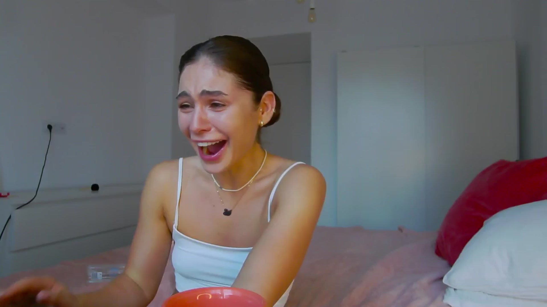 Gallery image thumbnail from NaiaaBee's myfreecams stream on, 08/15/2024, 14:42 image 5 of 20