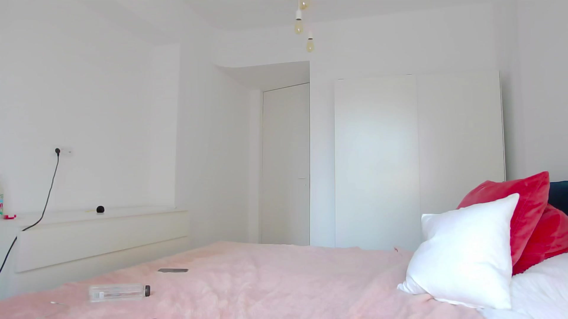 Gallery image thumbnail from NaiaaBee's myfreecams stream on, 08/15/2024, 14:42 image 3 of 20