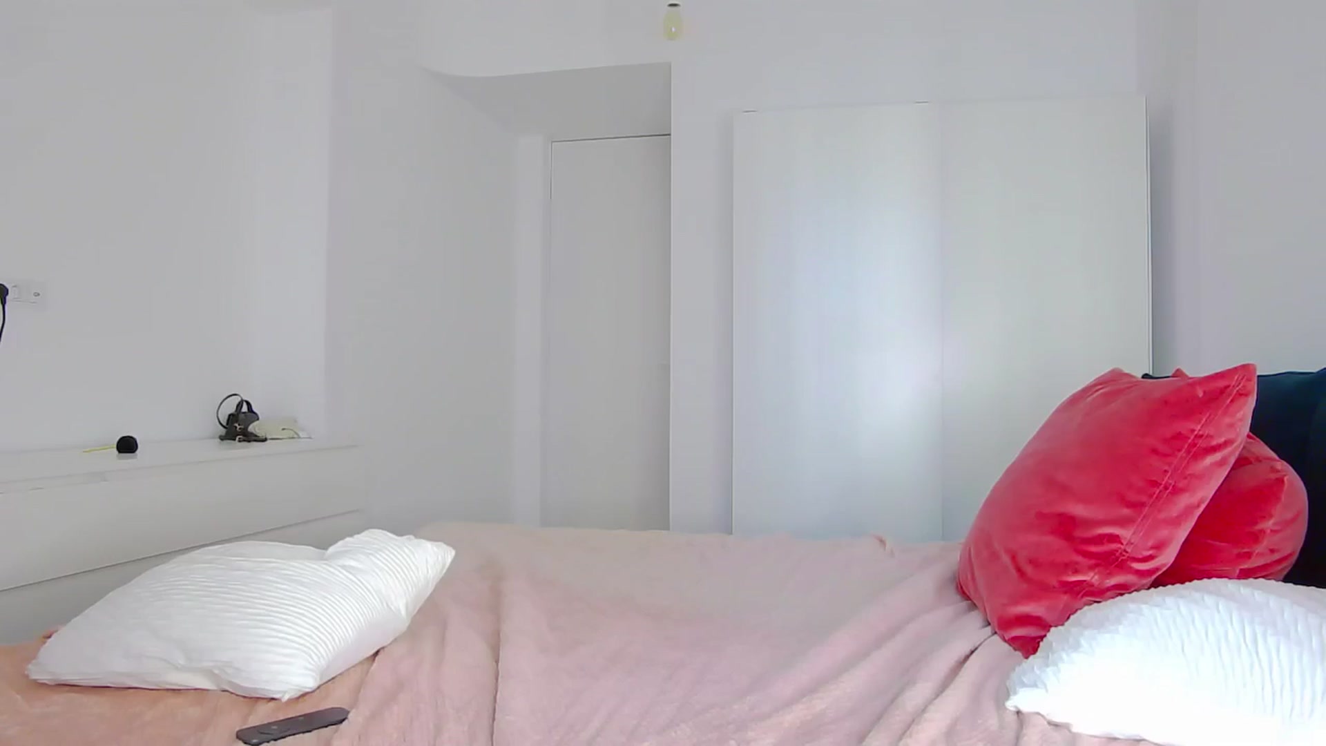 Gallery image thumbnail from NaiaaBee's myfreecams stream on, 08/16/2024, 06:20 image 10 of 20