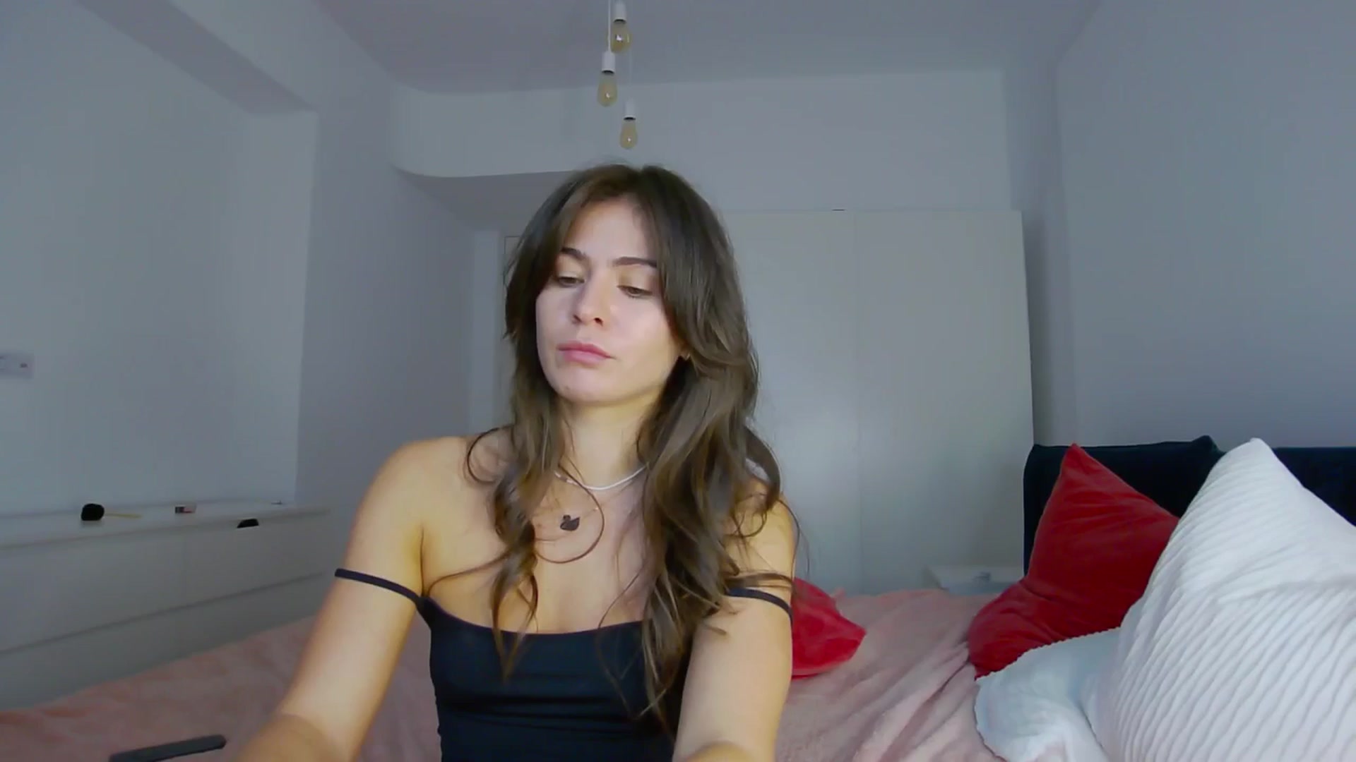 Gallery image thumbnail from NaiaaBee's myfreecams stream on, 08/21/2024, 06:57 image 14 of 20