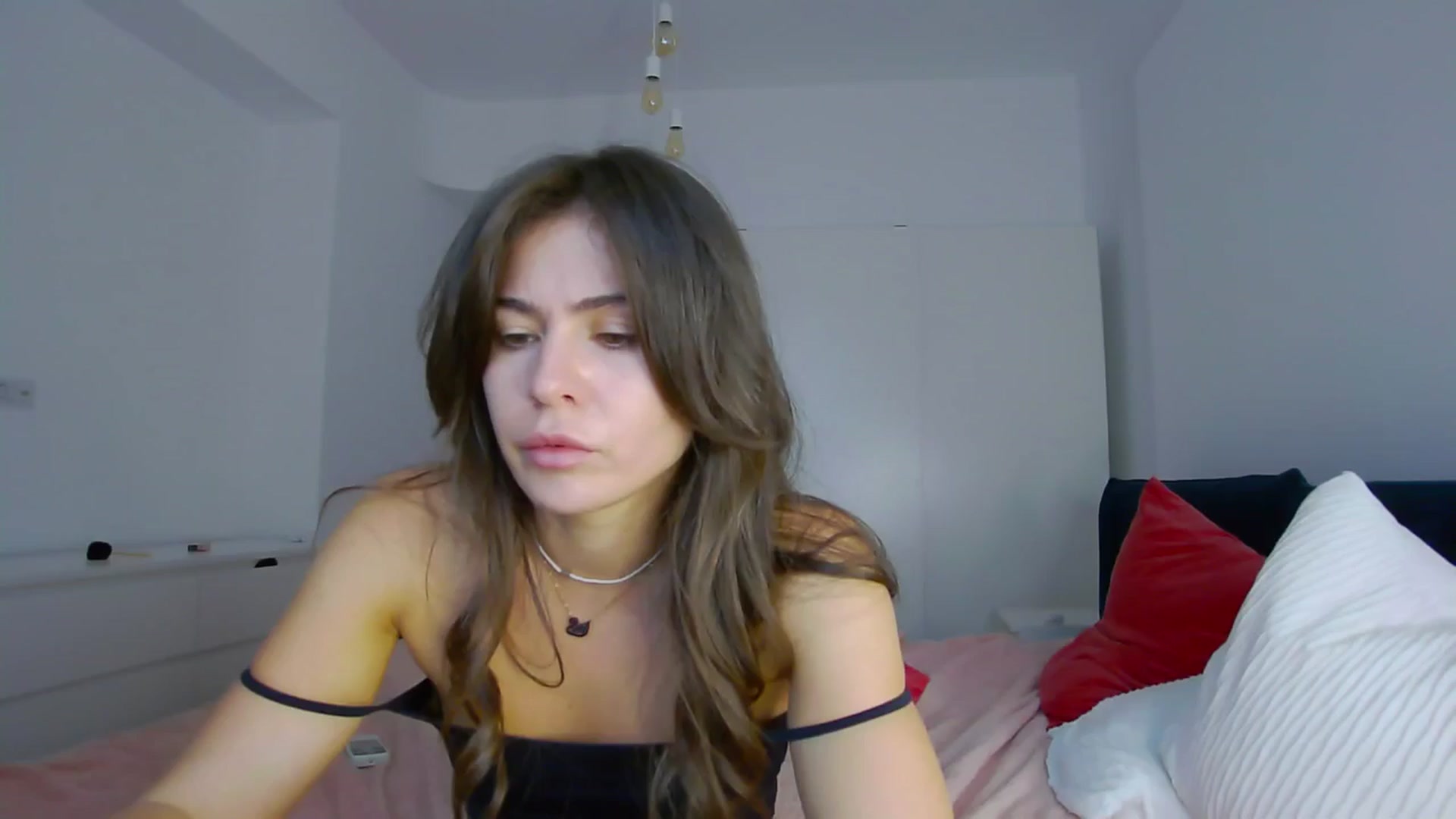 Gallery image thumbnail from NaiaaBee's myfreecams stream on, 08/21/2024, 06:57 image 13 of 20