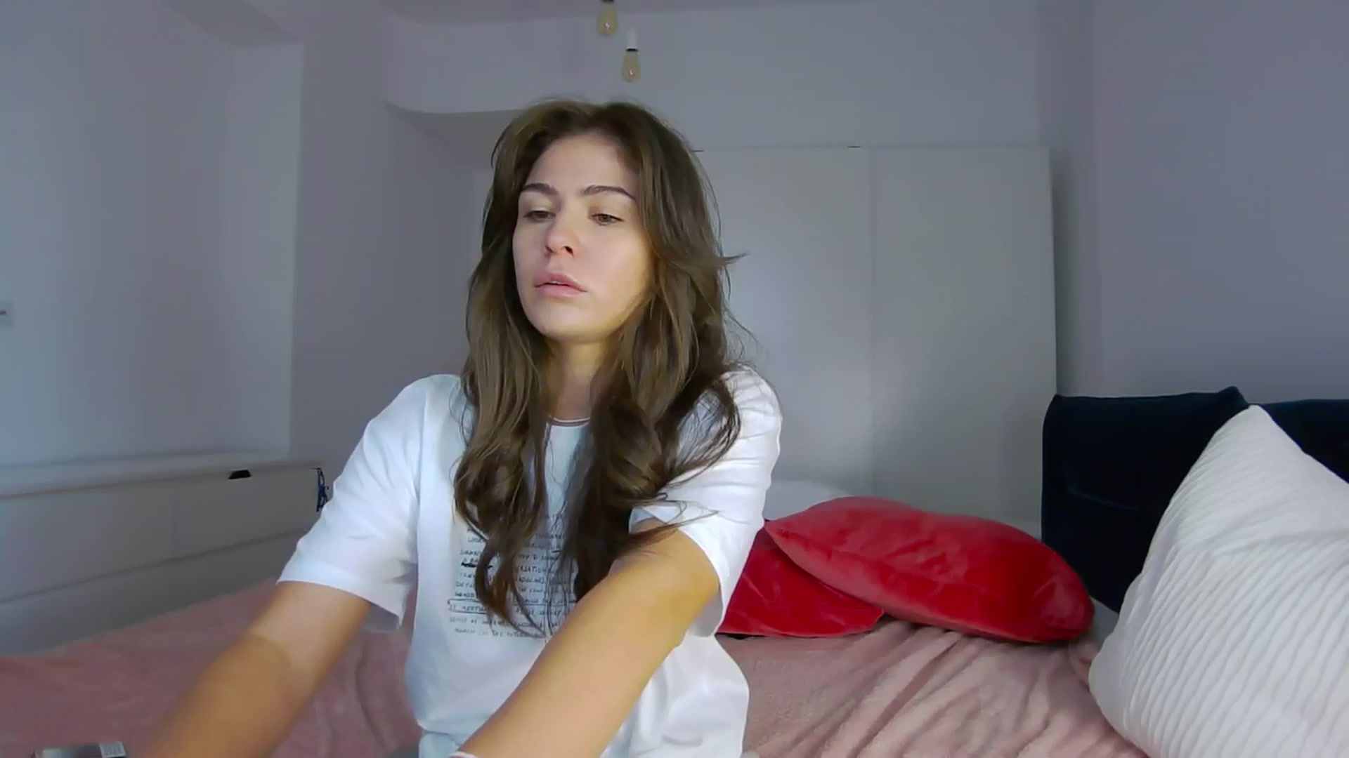Gallery image thumbnail from NaiaaBee's myfreecams stream on, 08/22/2024, 15:52 image 7 of 20