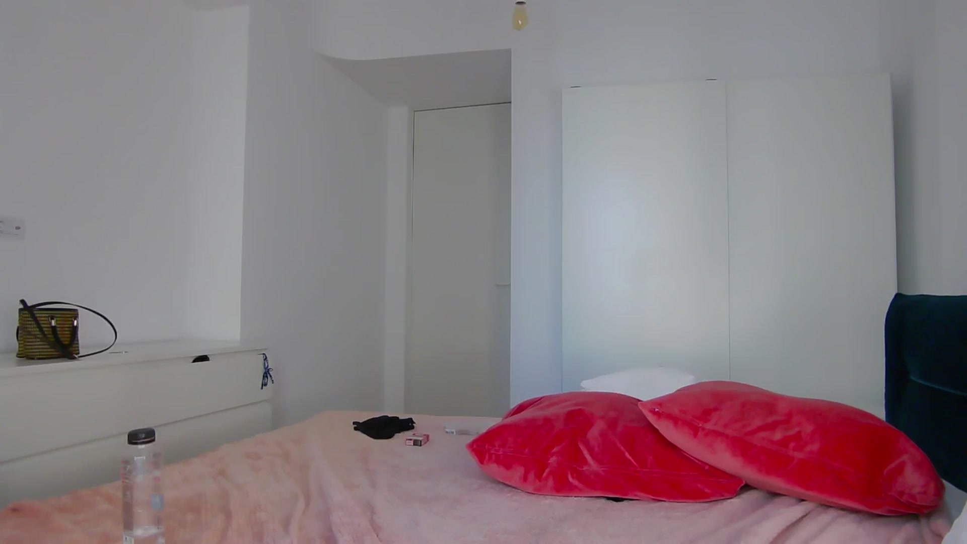 Gallery image thumbnail from NaiaaBee's myfreecams stream on, 08/23/2024, 06:44 image 16 of 20