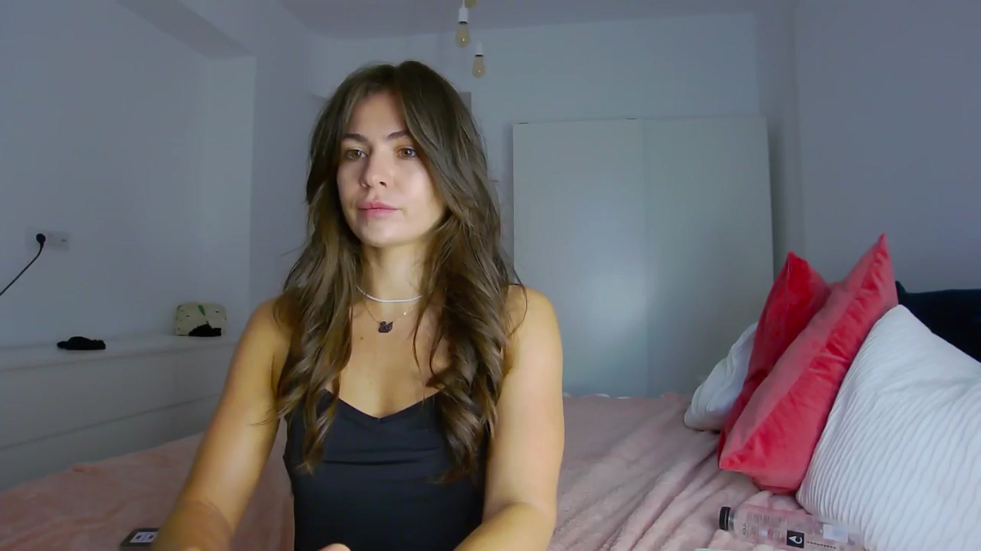 Gallery image thumbnail from NaiaaBee's myfreecams stream on, 08/28/2024, 07:14 image 13 of 20