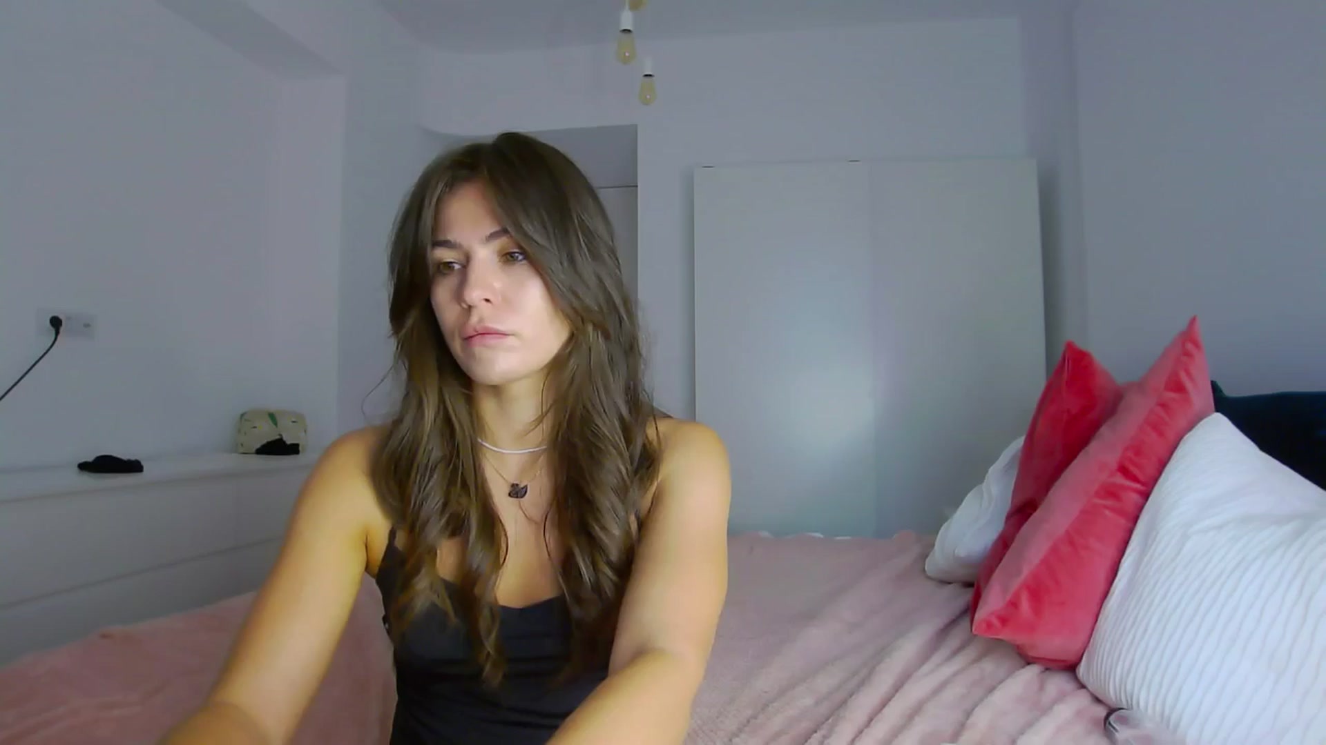Gallery image thumbnail from NaiaaBee's myfreecams stream on, 08/28/2024, 07:14 image 19 of 20