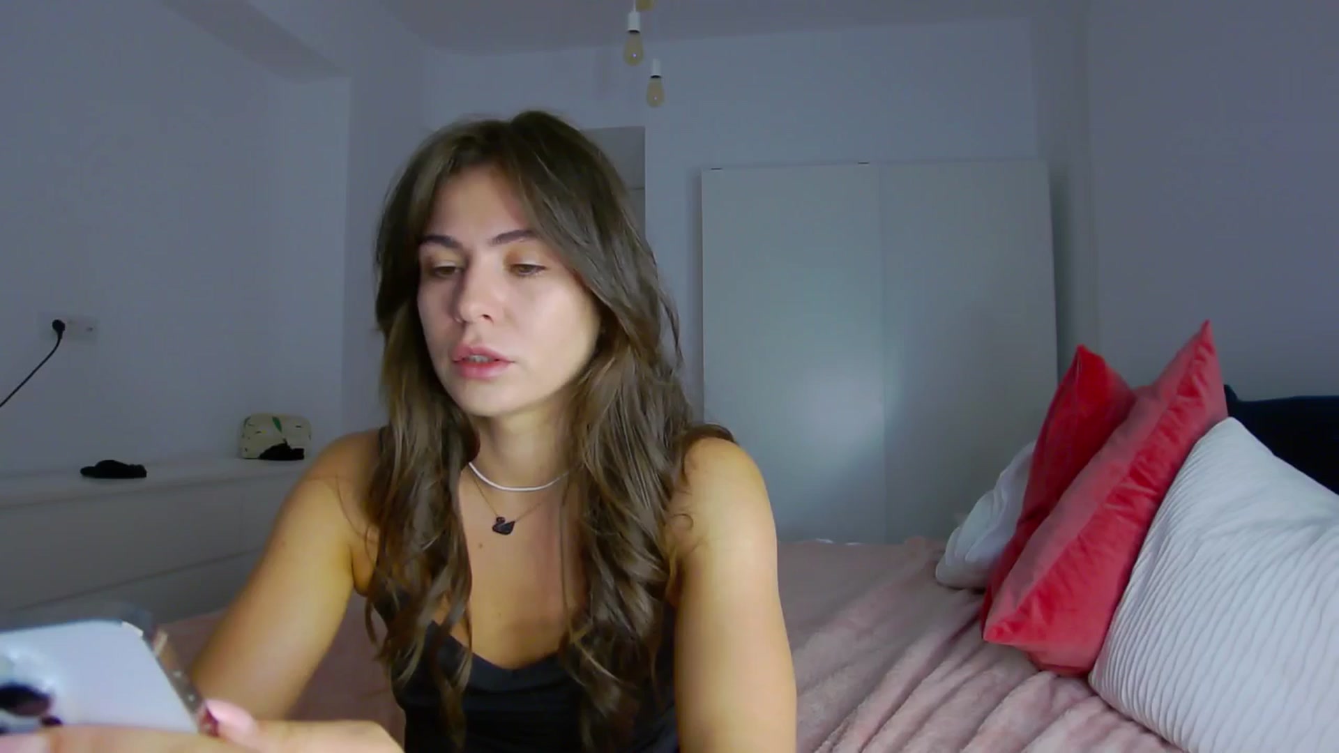 Gallery image thumbnail from NaiaaBee's myfreecams stream on, 08/28/2024, 07:14 image 7 of 20