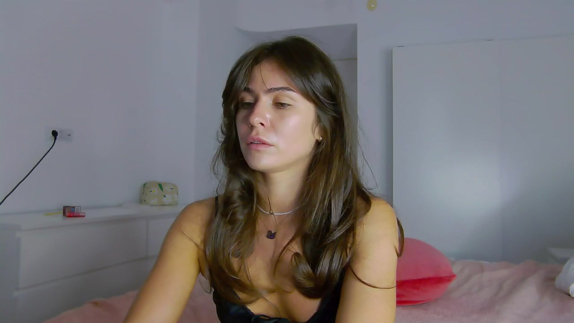Gallery image thumbnail from NaiaaBee's myfreecams stream on, 08/30/2024, 16:12 image 15 of 20