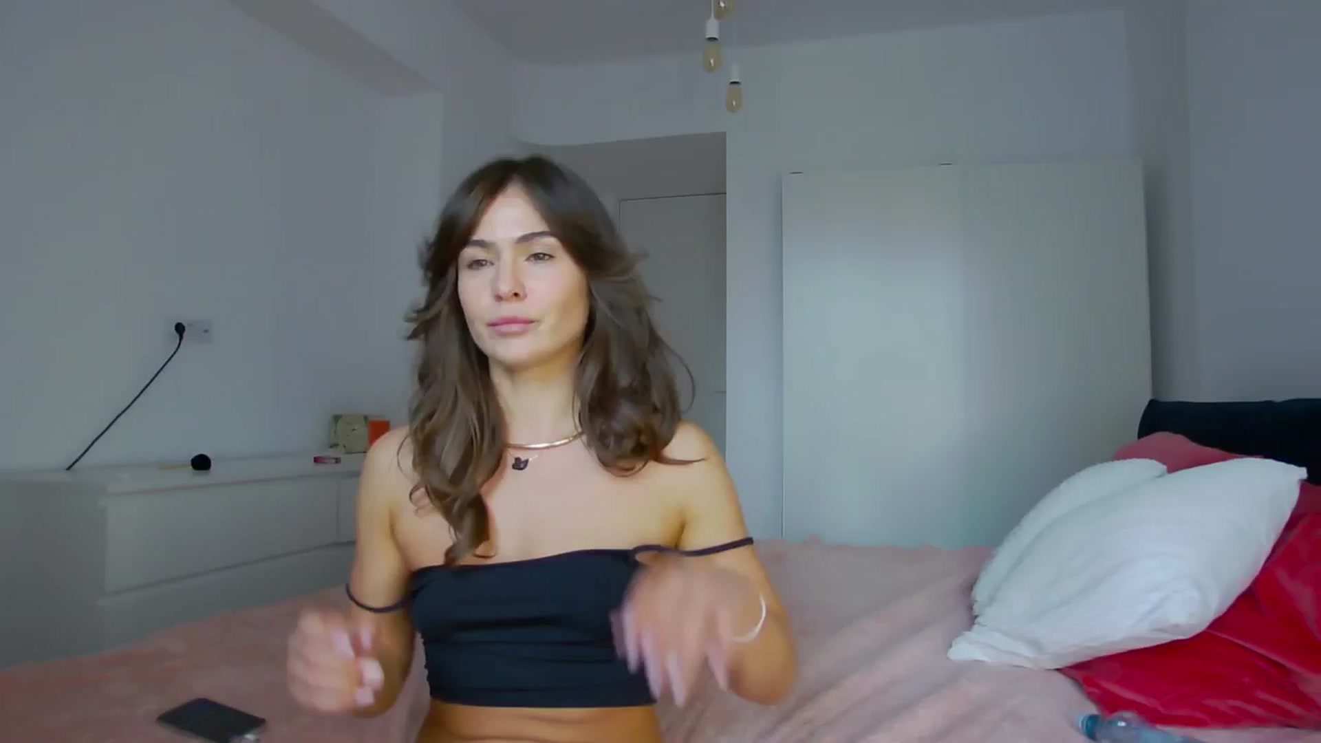 Gallery image thumbnail from NaiaaBee's myfreecams stream on, 09/05/2024, 15:02 image 6 of 20
