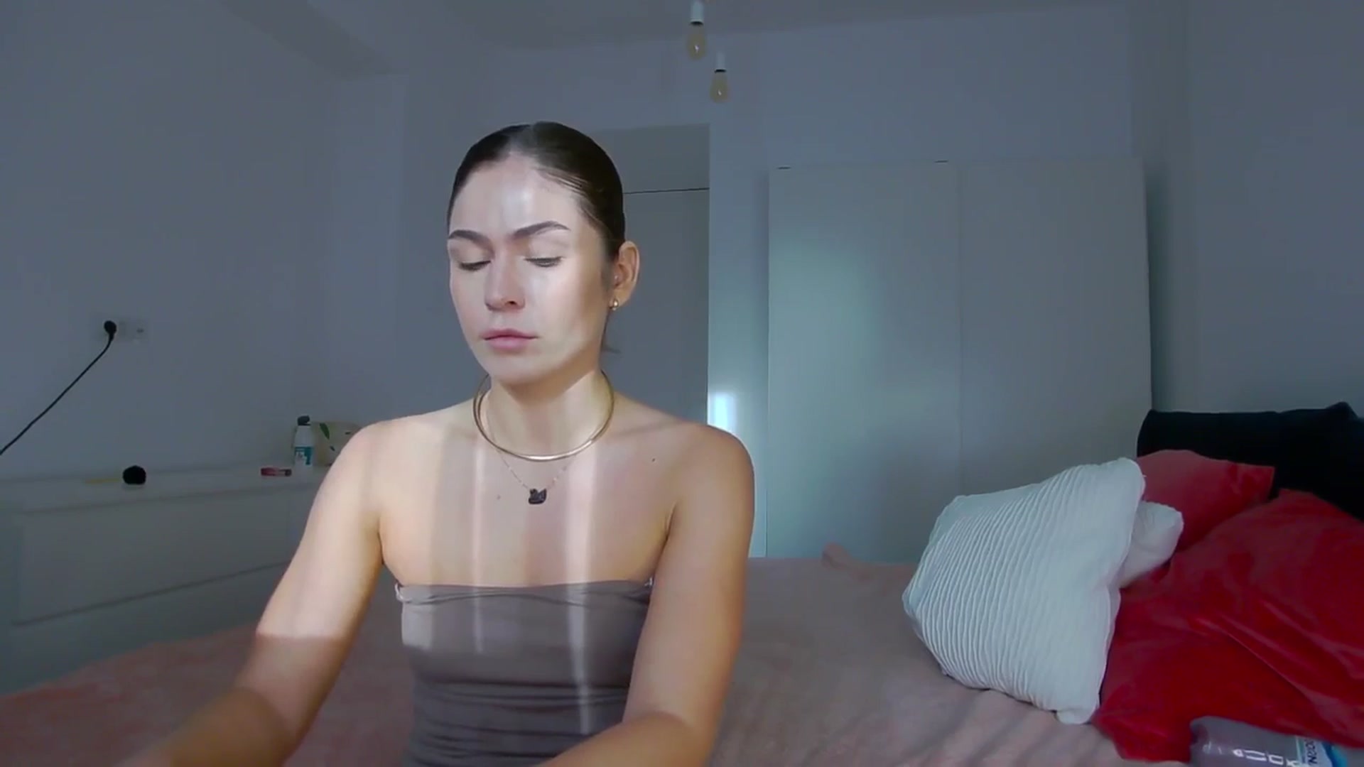 Gallery image thumbnail from NaiaaBee's myfreecams stream on, 09/09/2024, 15:15 image 13 of 20