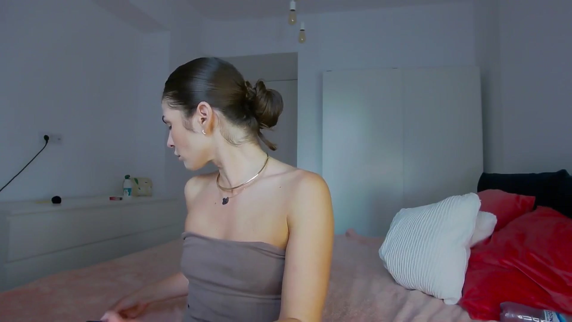 Gallery image thumbnail from NaiaaBee's myfreecams stream on, 09/09/2024, 15:15 image 2 of 20