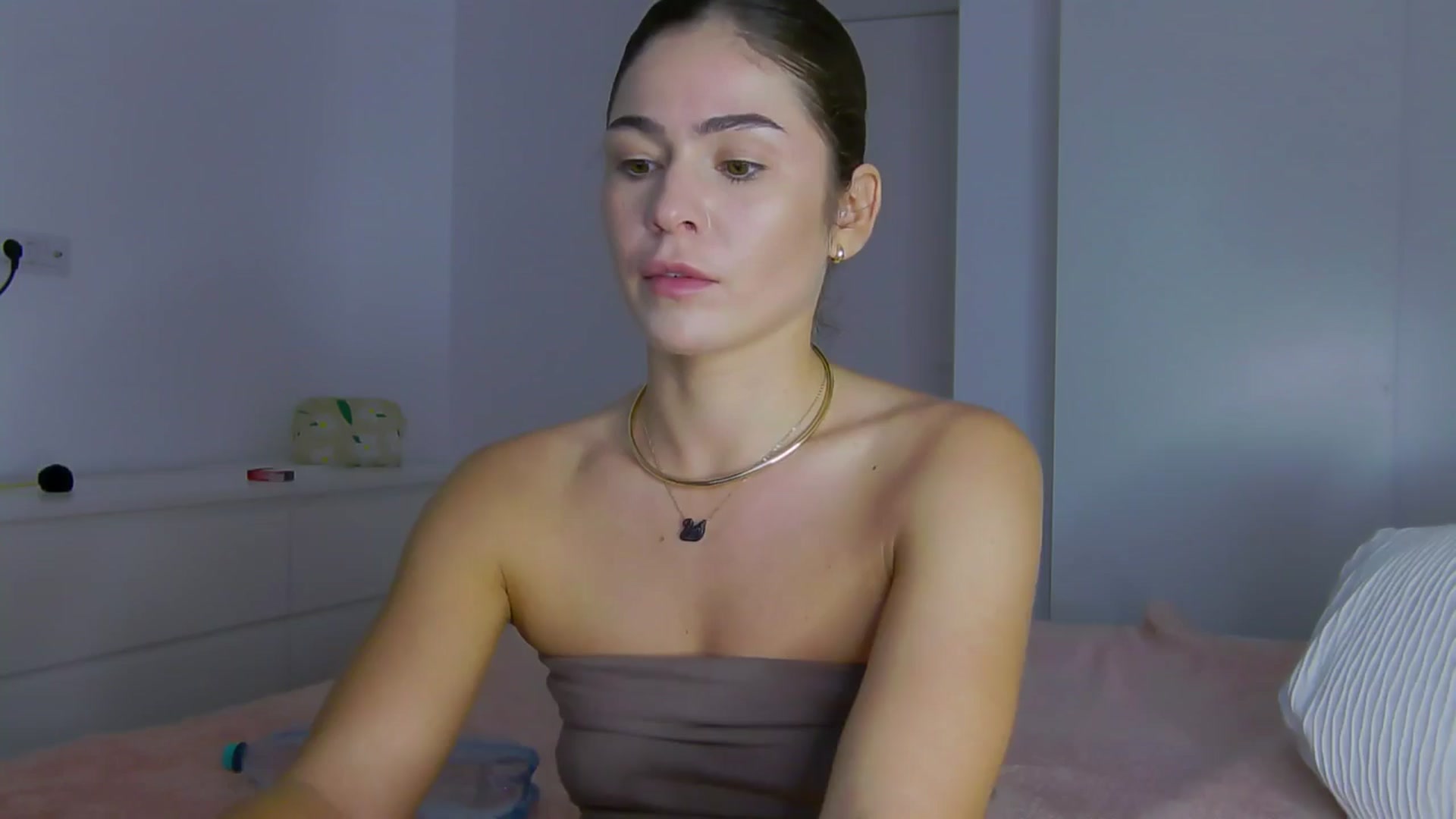 Gallery image thumbnail from NaiaaBee's myfreecams stream on, 09/09/2024, 16:59 image 8 of 20