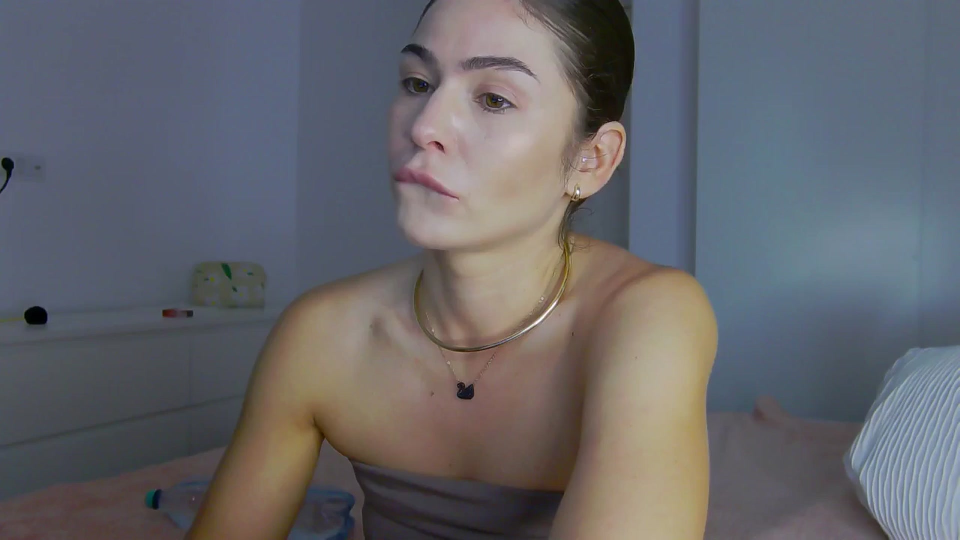 Gallery image thumbnail from NaiaaBee's myfreecams stream on, 09/09/2024, 16:59 image 7 of 20