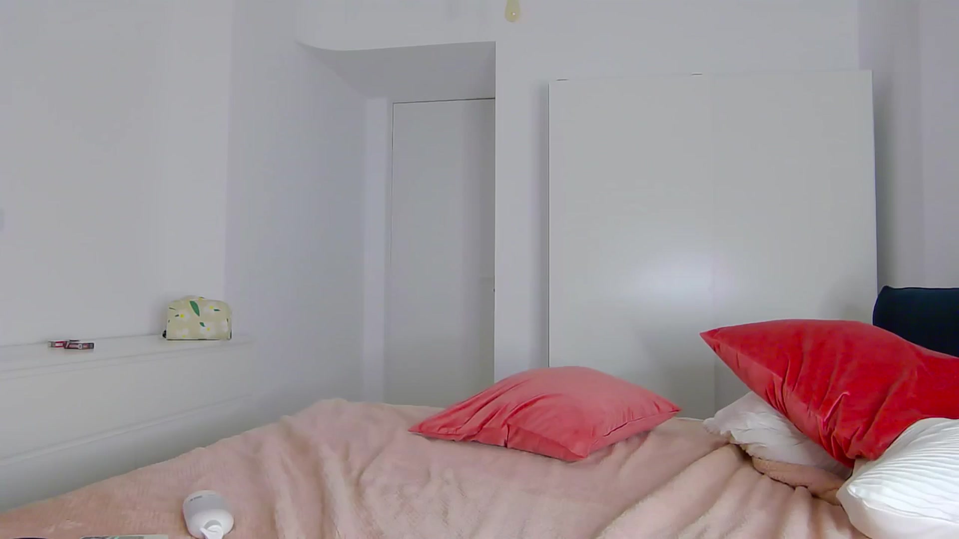 Gallery image thumbnail from NaiaaBee's myfreecams stream on, 09/13/2024, 19:49 image 3 of 20