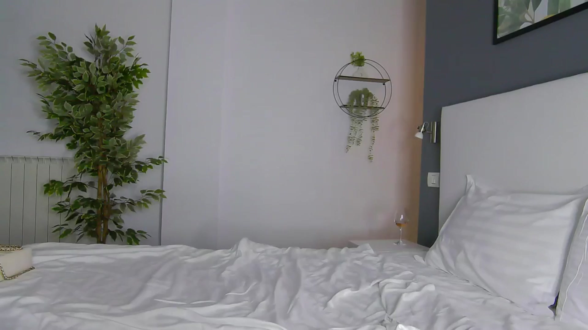 Gallery image thumbnail from NaiaaBee's myfreecams stream on, 09/16/2024, 19:41 image 12 of 20