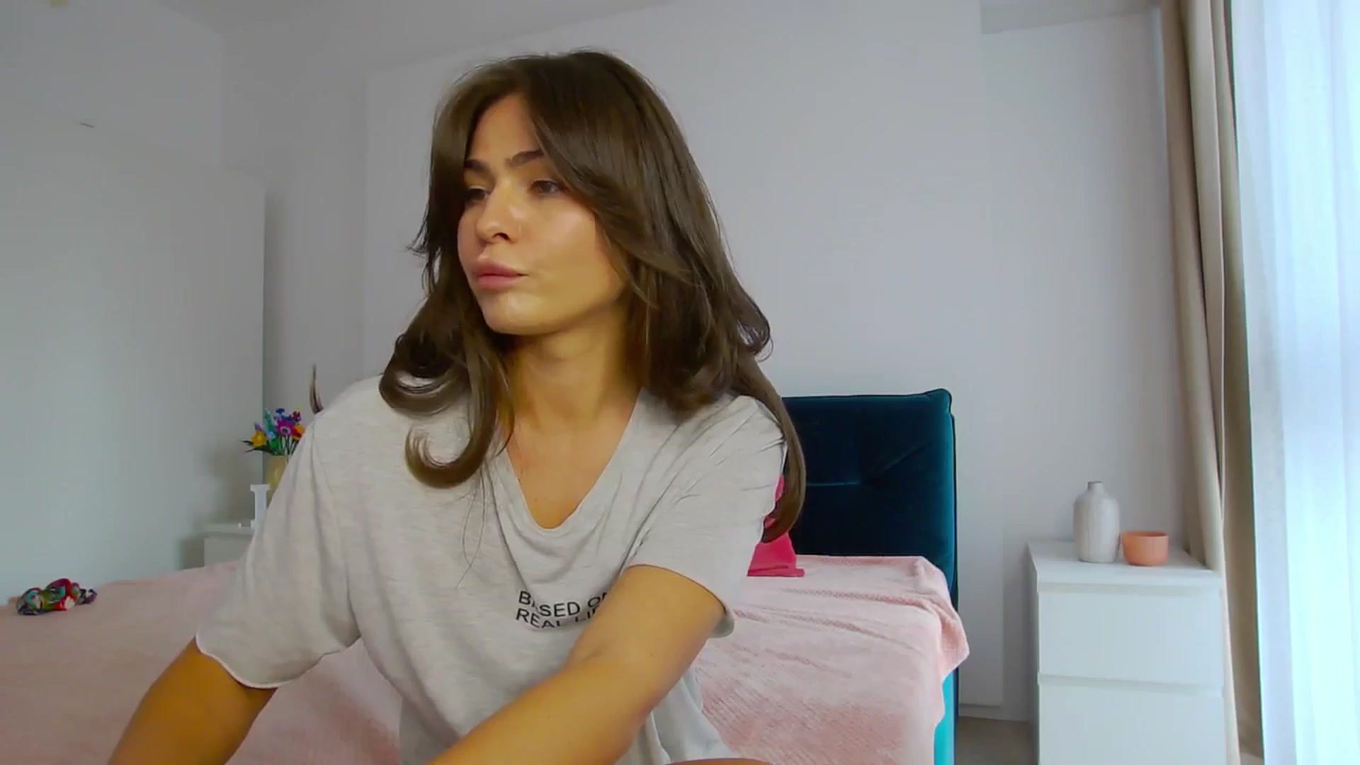 Gallery image thumbnail from NaiaaBee's myfreecams stream on, 09/25/2024, 14:33 image 3 of 20