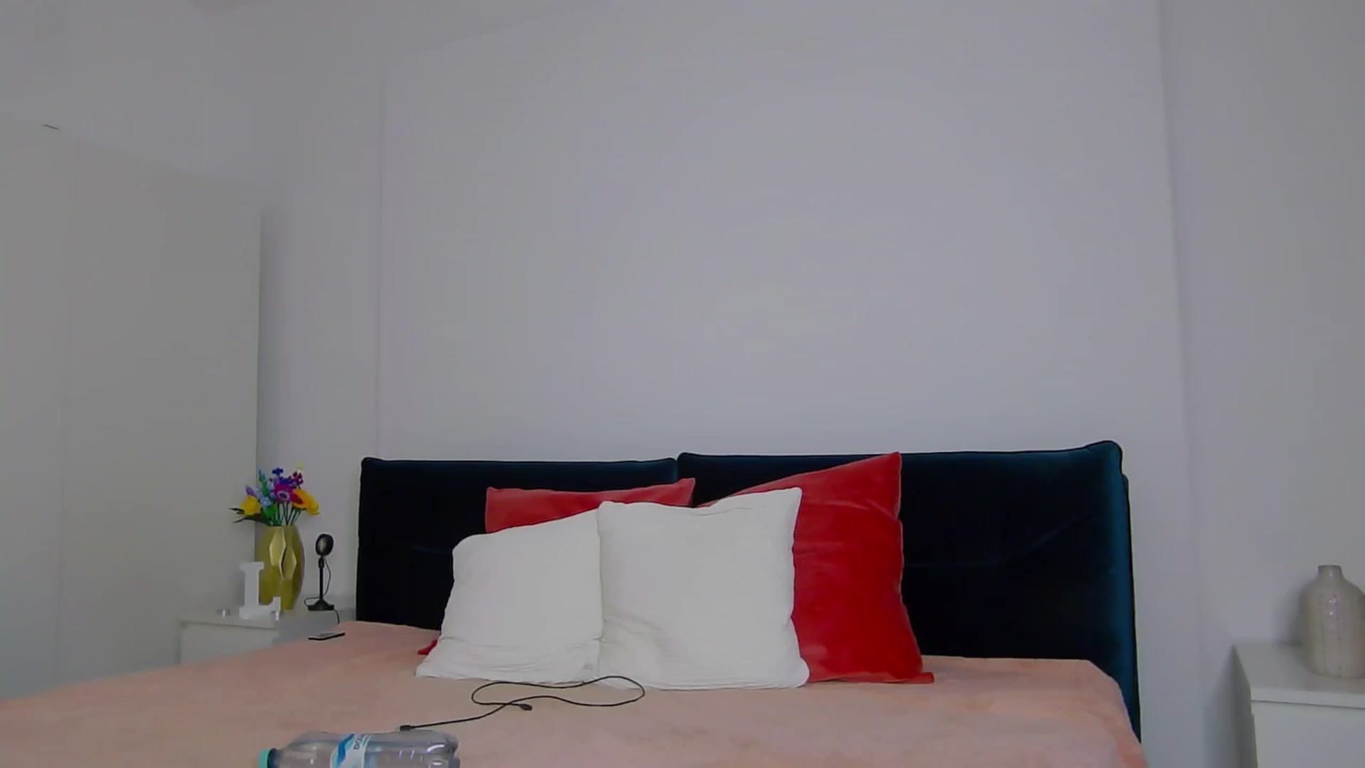 Gallery image thumbnail from NaiaaBee's myfreecams stream on, 09/25/2024, 16:55 image 11 of 20