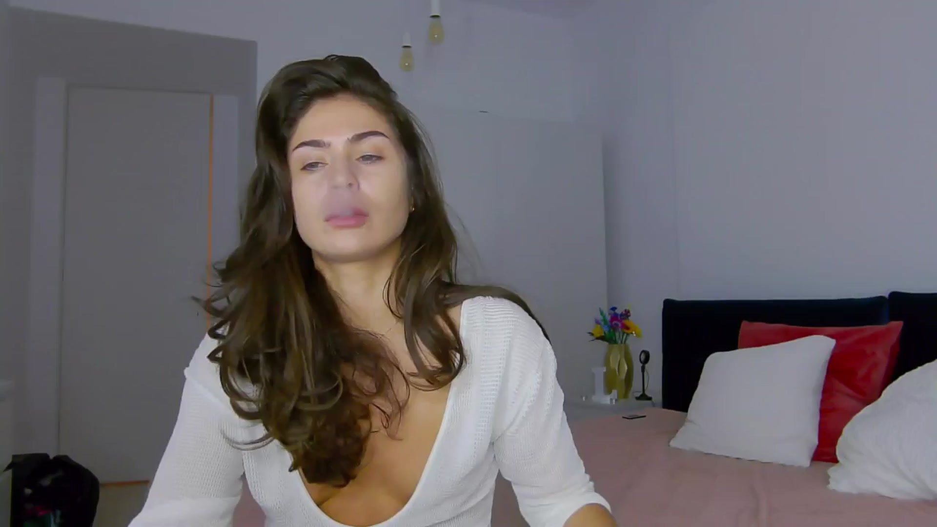 Gallery image thumbnail from NaiaaBee's myfreecams stream on, 09/27/2024, 20:48 image 2 of 20