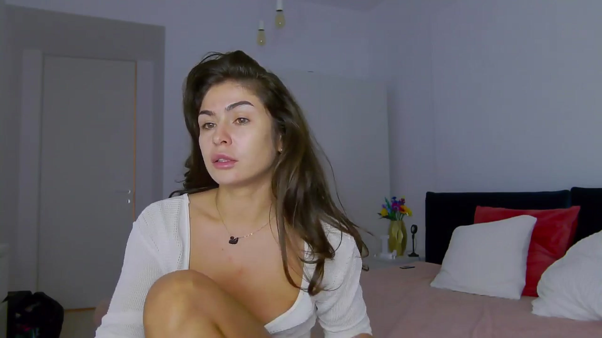 Gallery image thumbnail from NaiaaBee's myfreecams stream on, 09/27/2024, 20:48 image 18 of 20