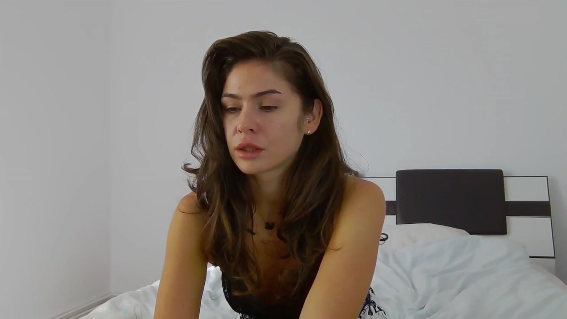 Gallery image thumbnail from NaiaaBee's myfreecams stream on, 09/28/2024, 07:28 image 15 of 20