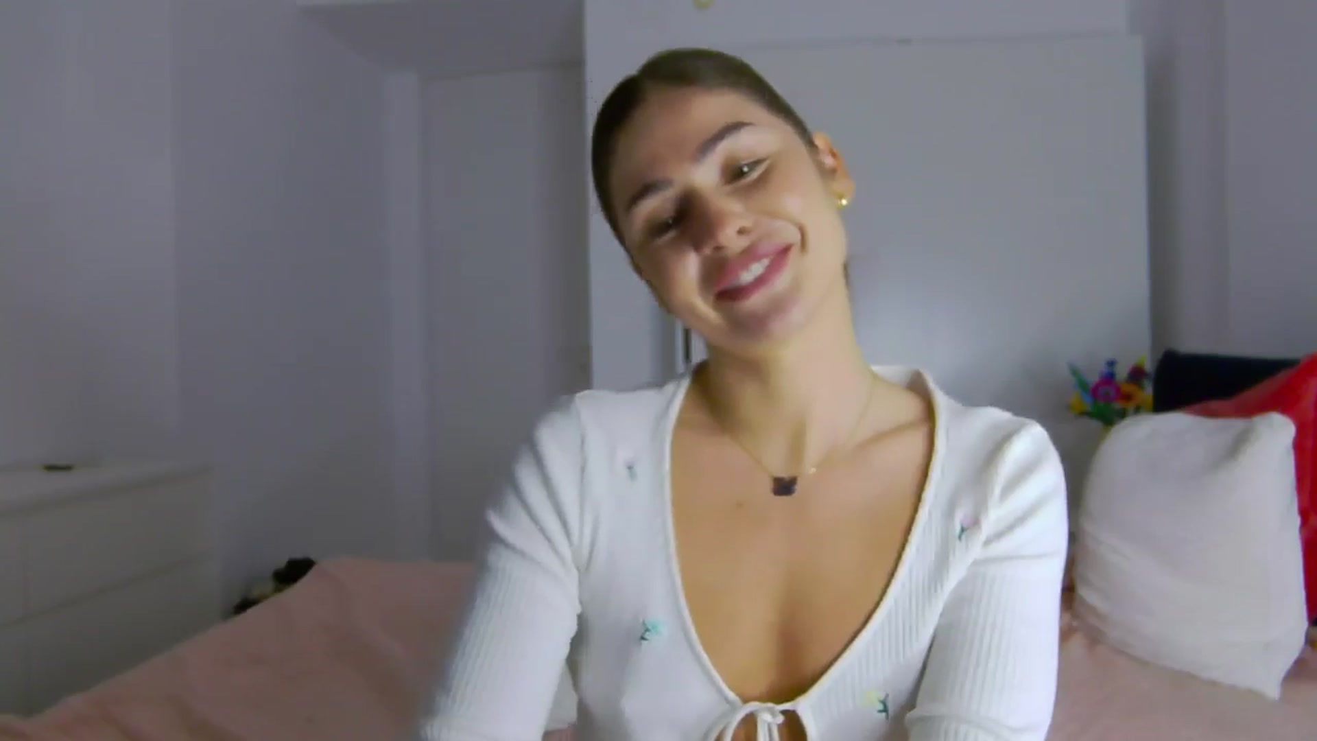 Gallery image thumbnail from NaiaaBee's myfreecams stream on, 10/03/2024, 16:32 image 20 of 20