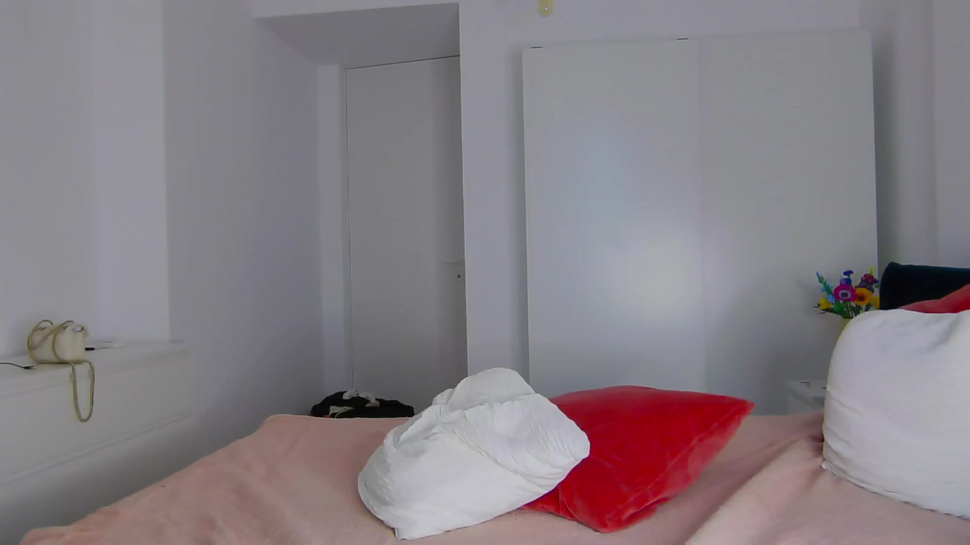 Gallery image thumbnail from NaiaaBee's myfreecams stream on, 10/04/2024, 06:34 image 4 of 20