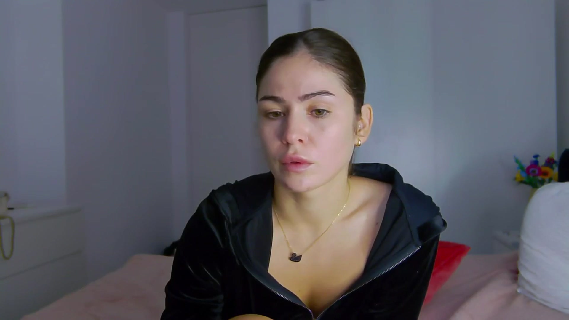 Gallery image thumbnail from NaiaaBee's myfreecams stream on, 10/04/2024, 06:34 image 16 of 20
